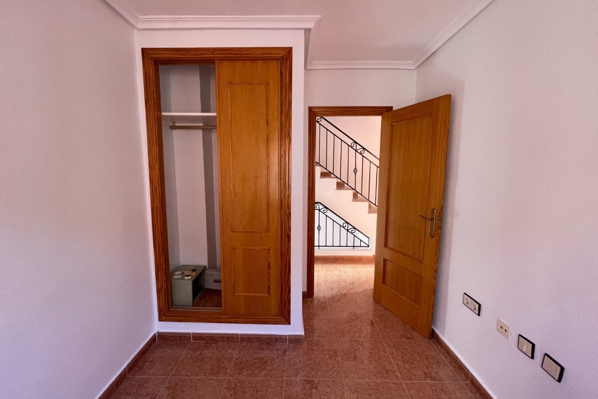 Herverkoop - Rijhuis -
Los Montesinos - La Herrada