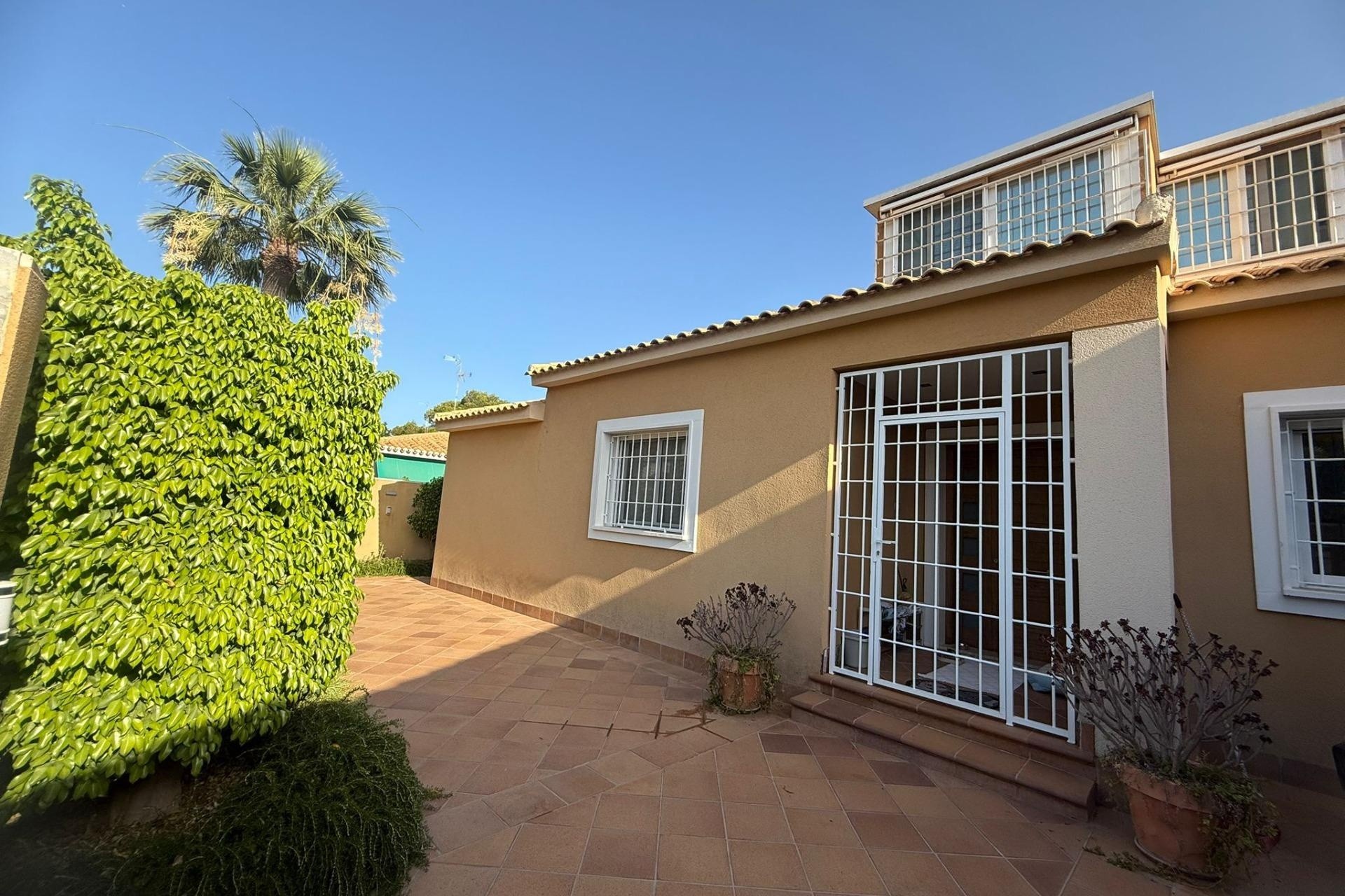 Herverkoop - Rijhuis -
Orihuela Costa - Altos de Campoamor
