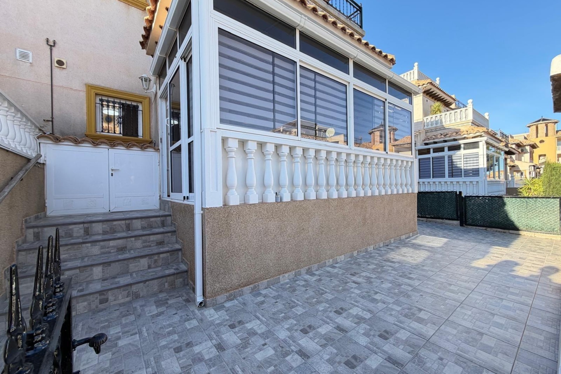Herverkoop - Rijhuis -
Orihuela Costa - Las Filipinas