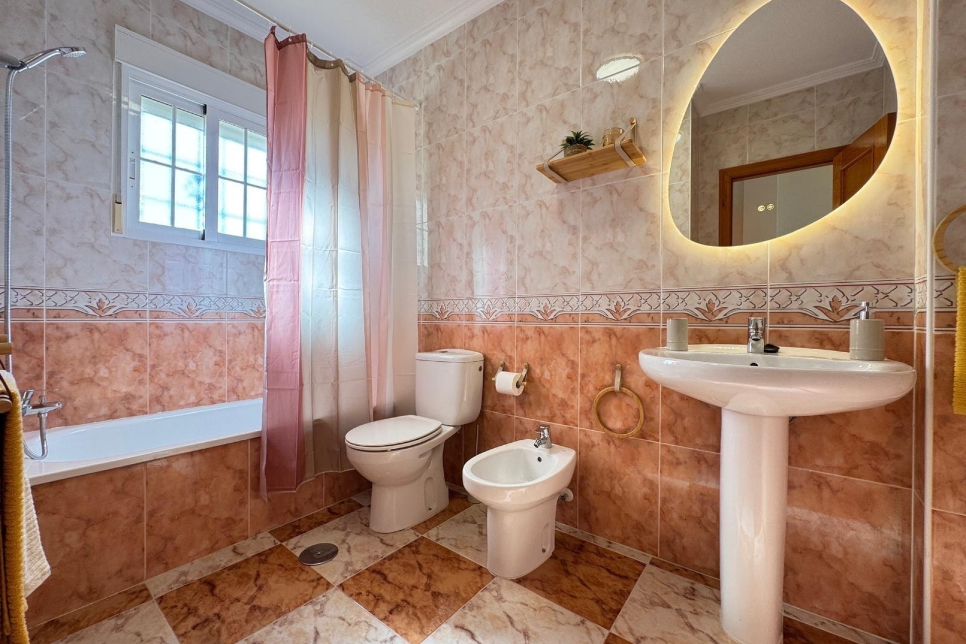 Herverkoop - Rijhuis -
Orihuela Costa - Lomas De Cabo Roig-los Dolses