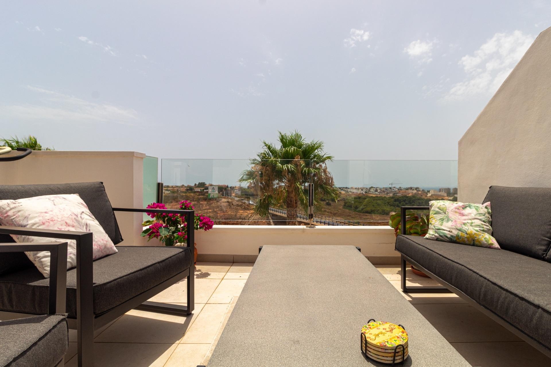 Herverkoop - Rijhuis -
Orihuela Costa - Lomas de Cabo Roig