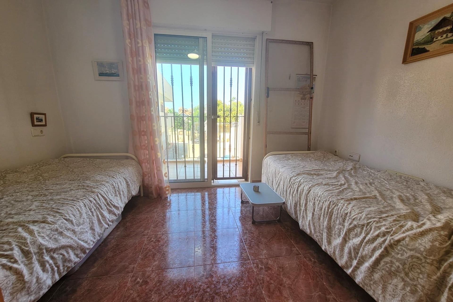 Herverkoop - Rijhuis -
Orihuela Costa - Playa Flamenca