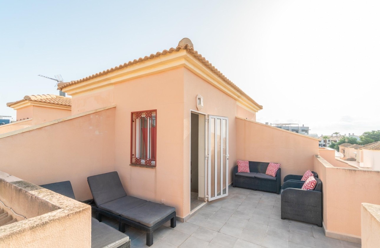 Herverkoop - Rijhuis -
Orihuela Costa - Playa Flamenca