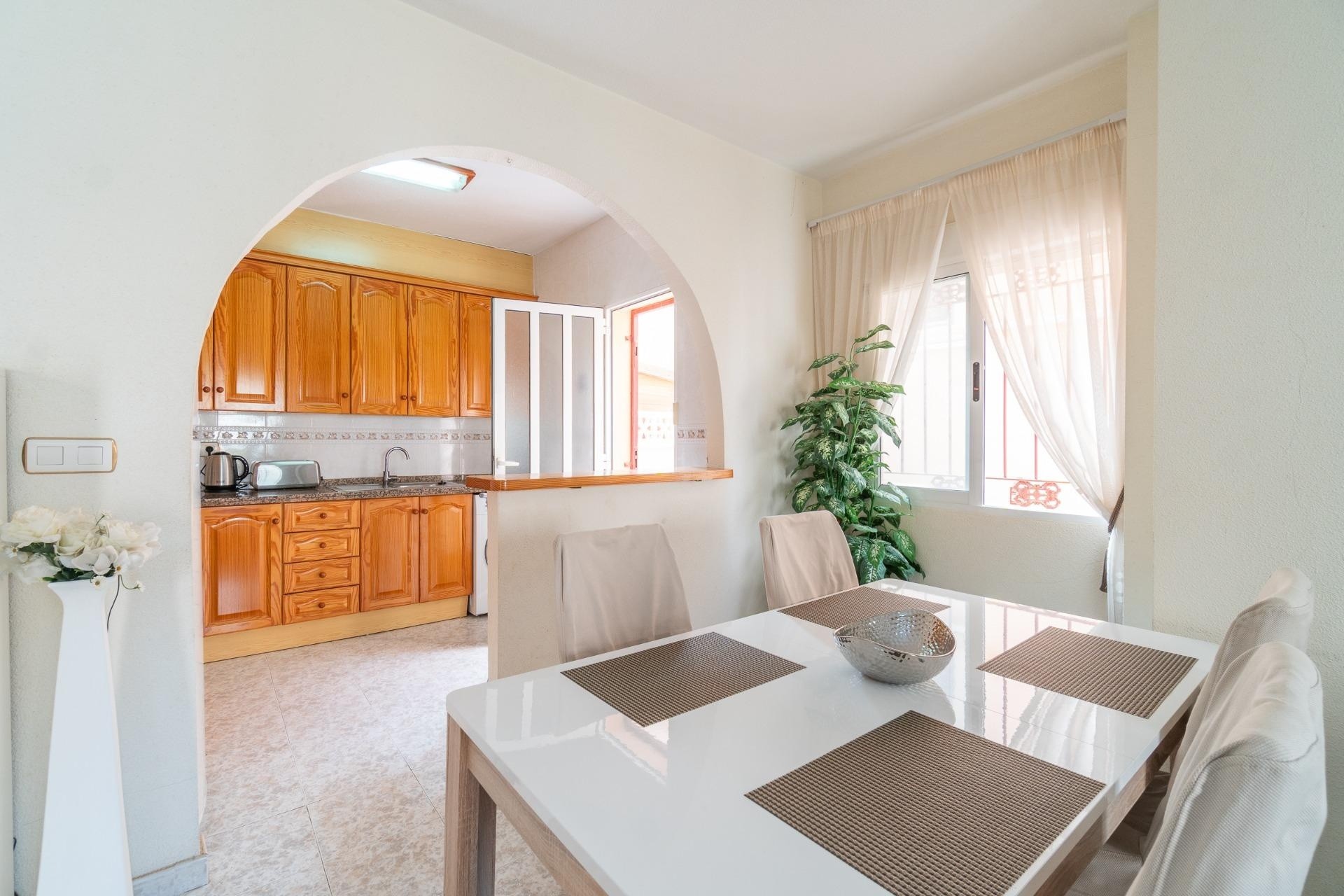 Herverkoop - Rijhuis -
Orihuela Costa - Playa Flamenca