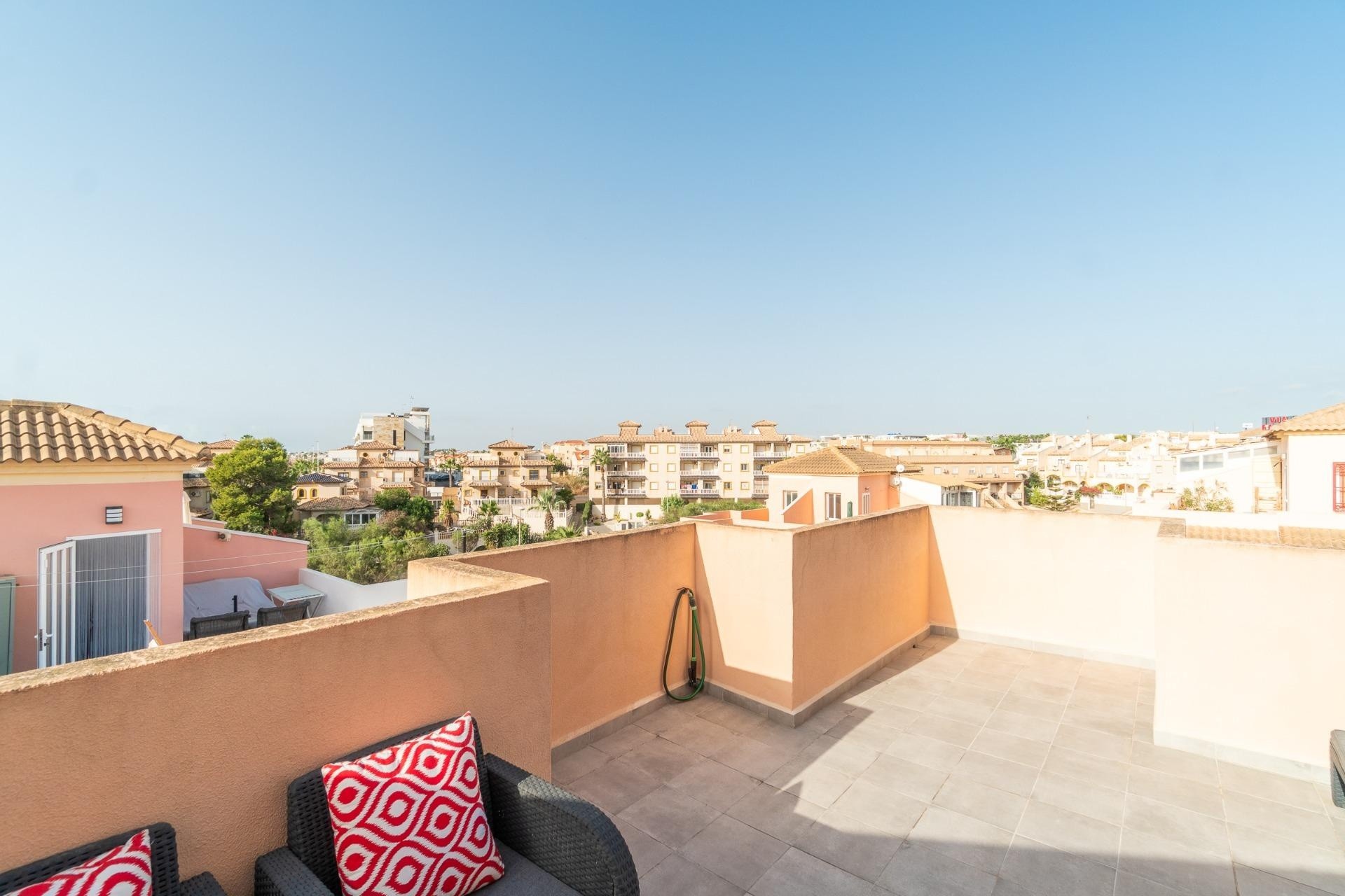 Herverkoop - Rijhuis -
Orihuela Costa - Playa Flamenca