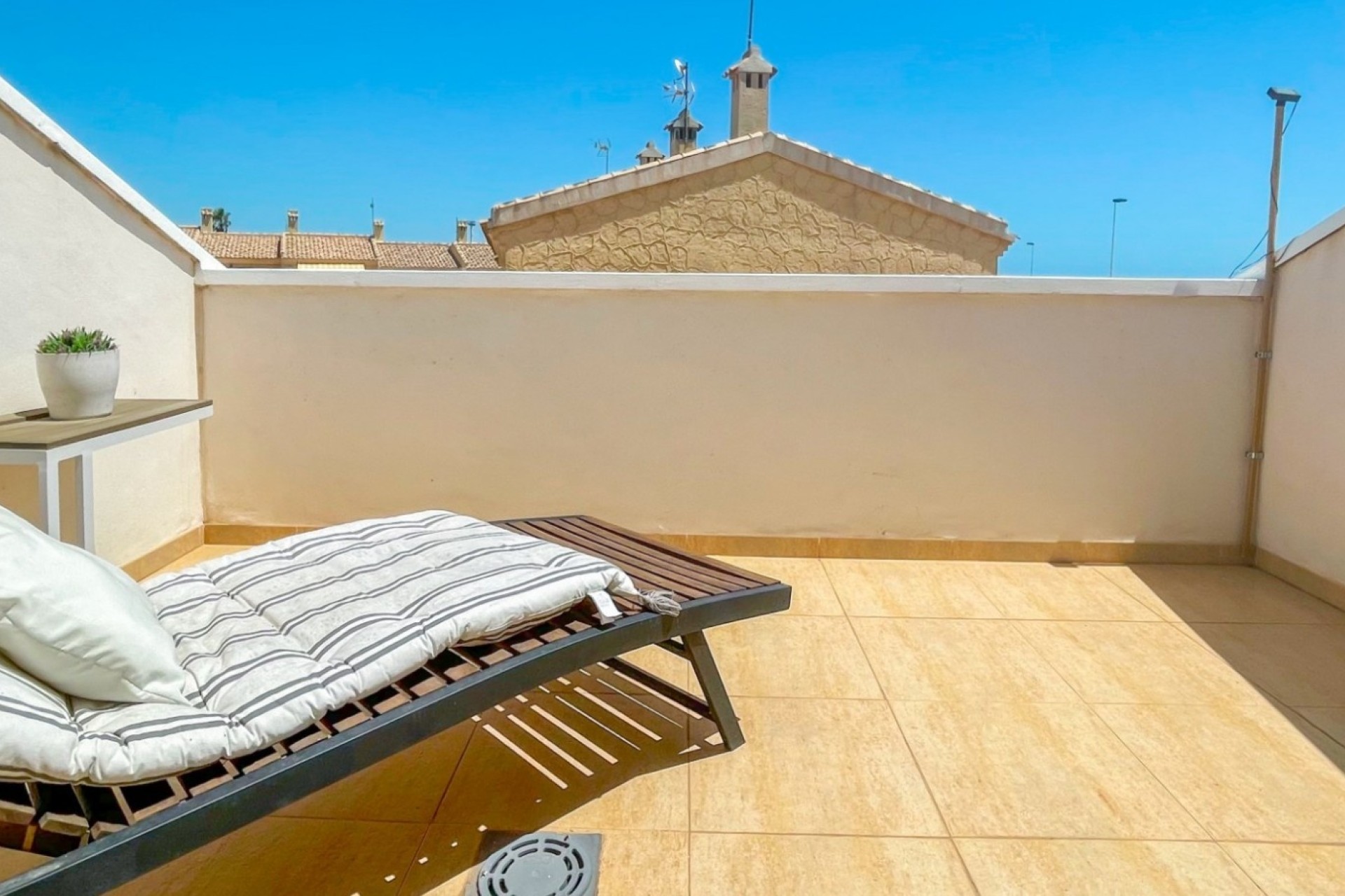 Herverkoop - Rijhuis -
Orihuela Costa - Punta Prima