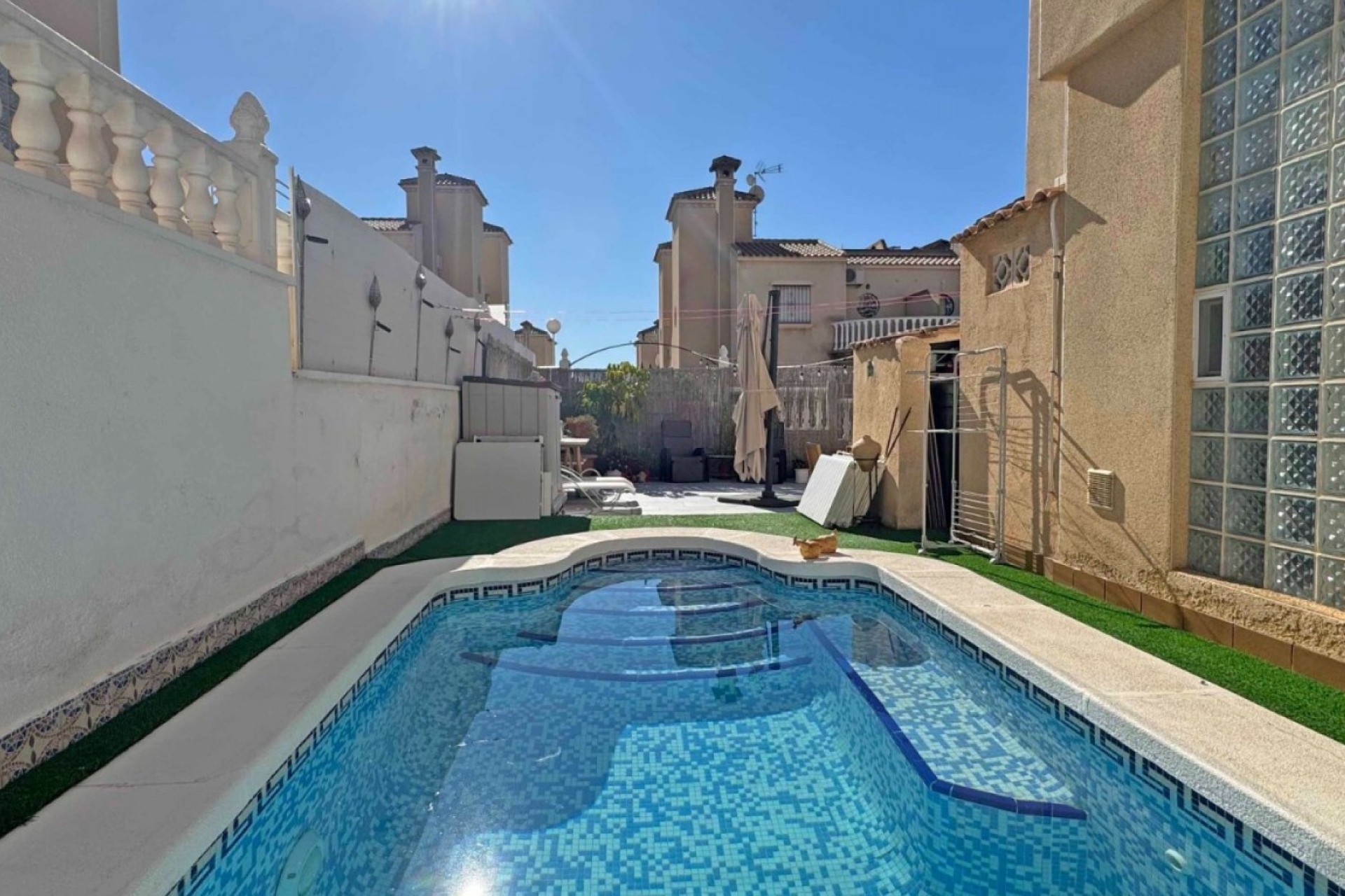 Herverkoop - Rijhuis -
Orihuela Costa - Villamartín