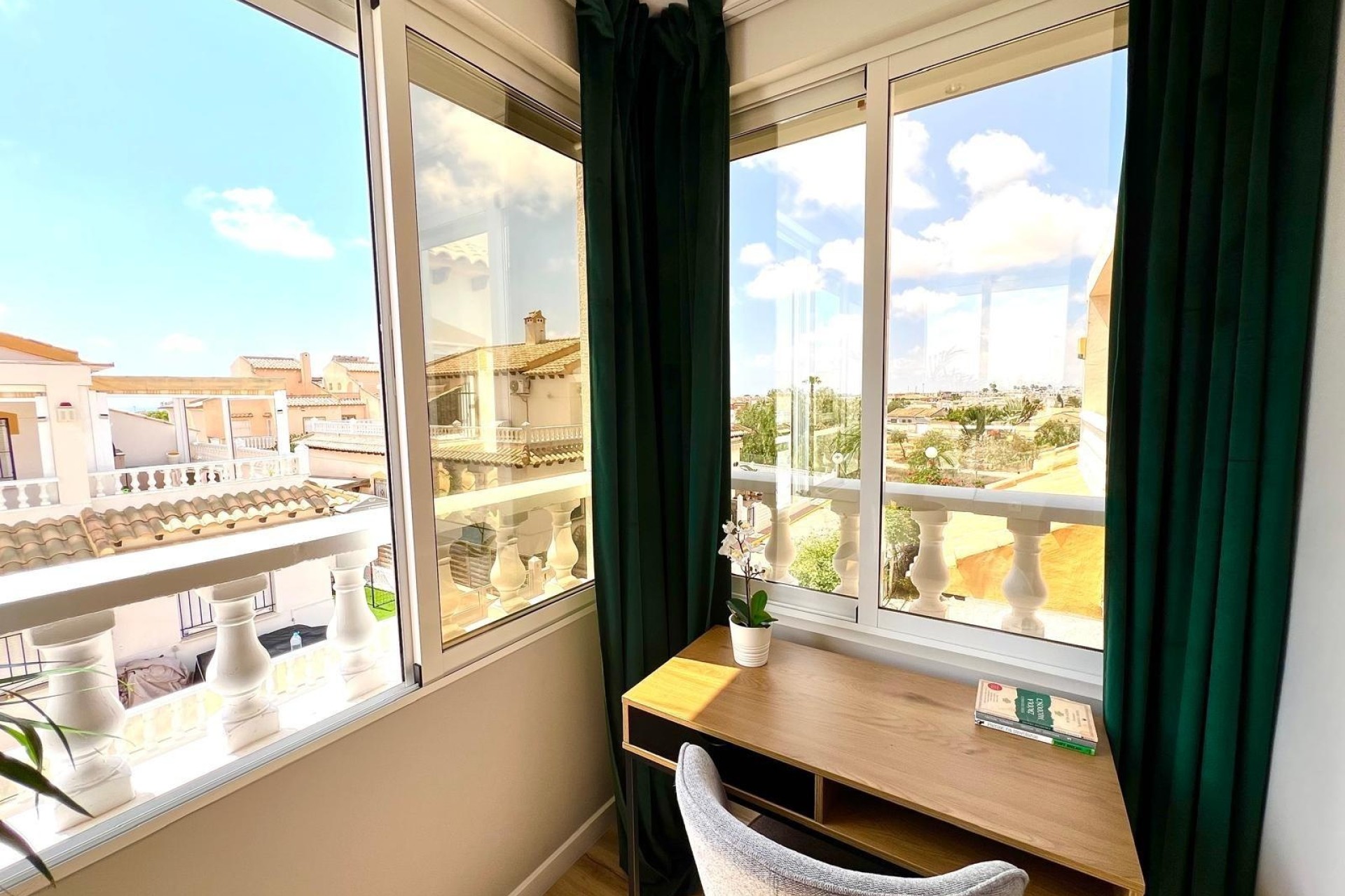 Herverkoop - Rijhuis -
Orihuela - Urbanización Perla del Mar