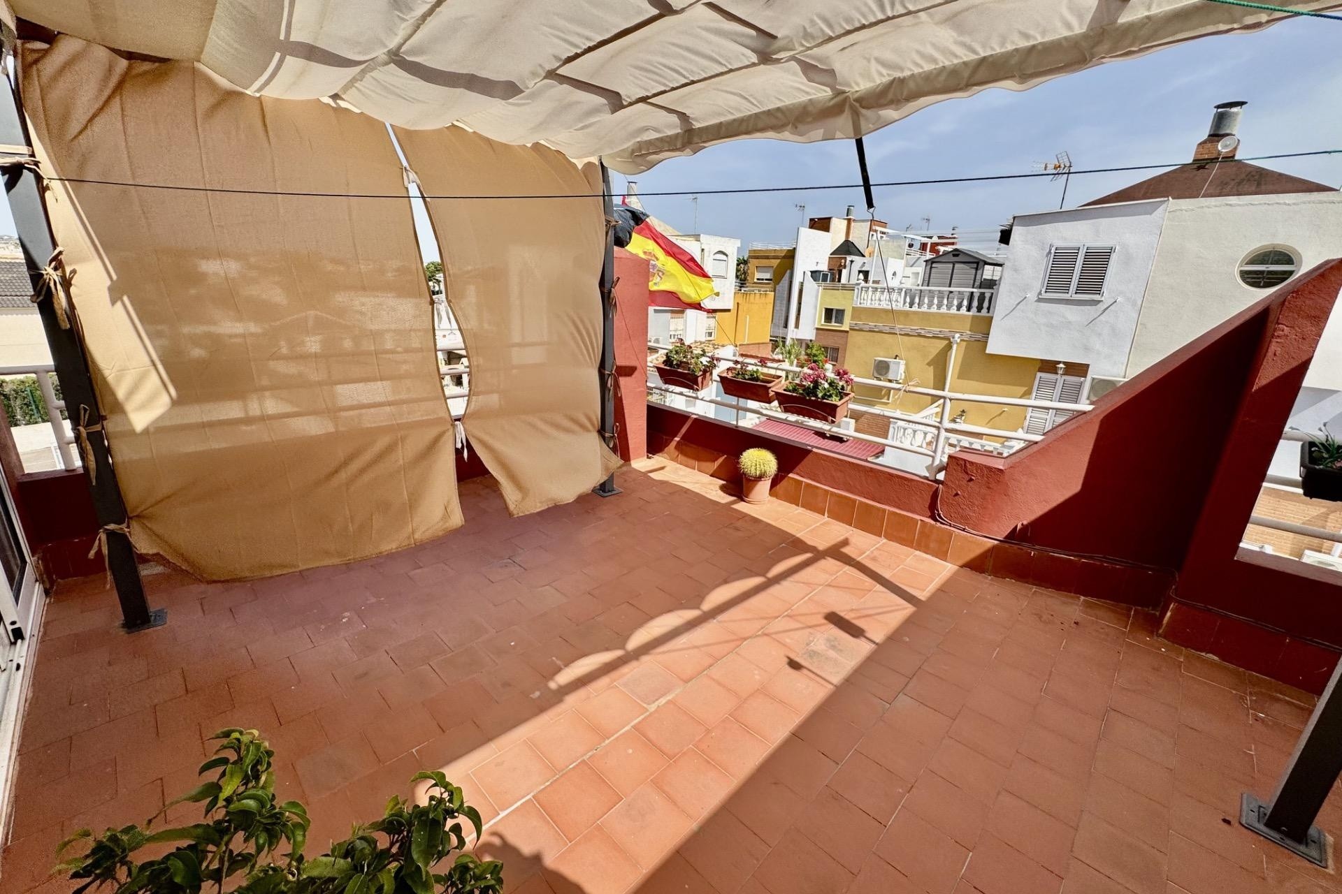 Herverkoop - Rijhuis -
Orihuela - Urbanización Perla del Mar