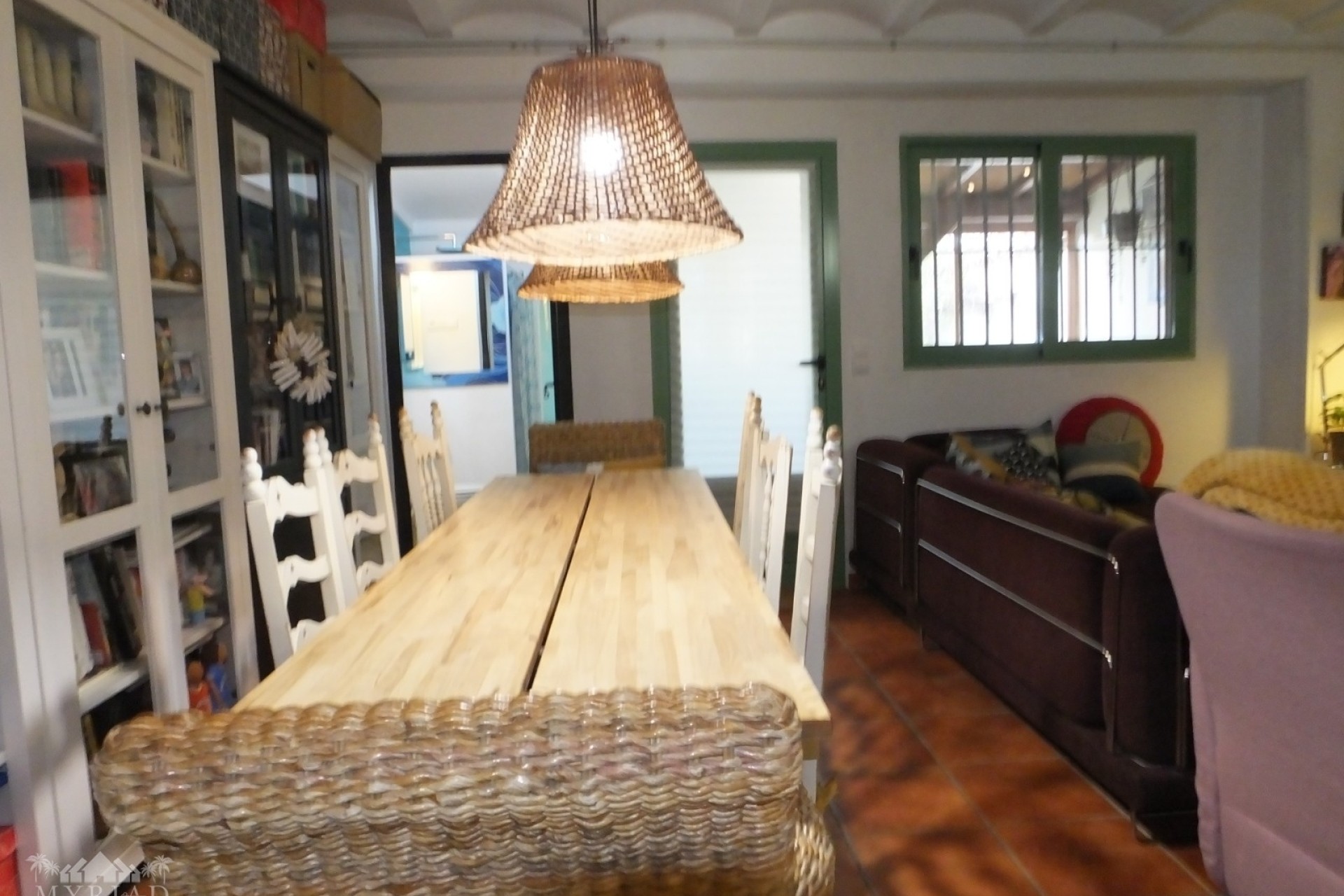 Herverkoop - Rijhuis -
Pinoso - Pinoso Alicante