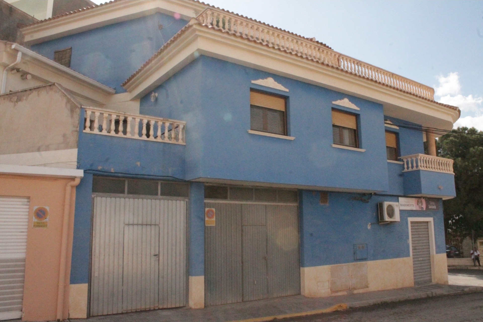 Herverkoop - Rijhuis -
Pinoso - Pinoso Alicante