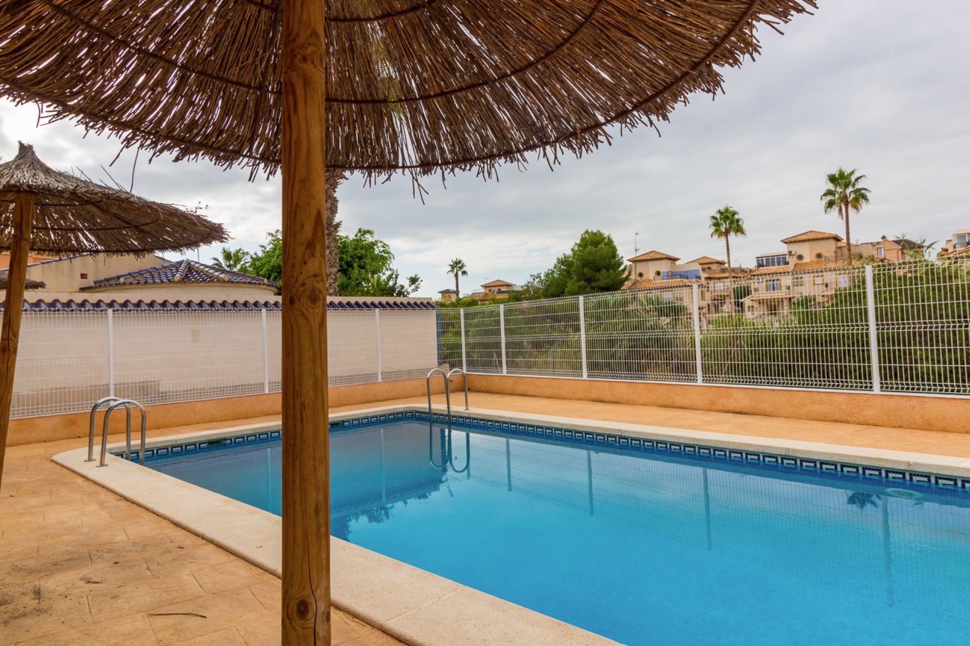 Herverkoop - Rijhuis -
Playa Flamenca