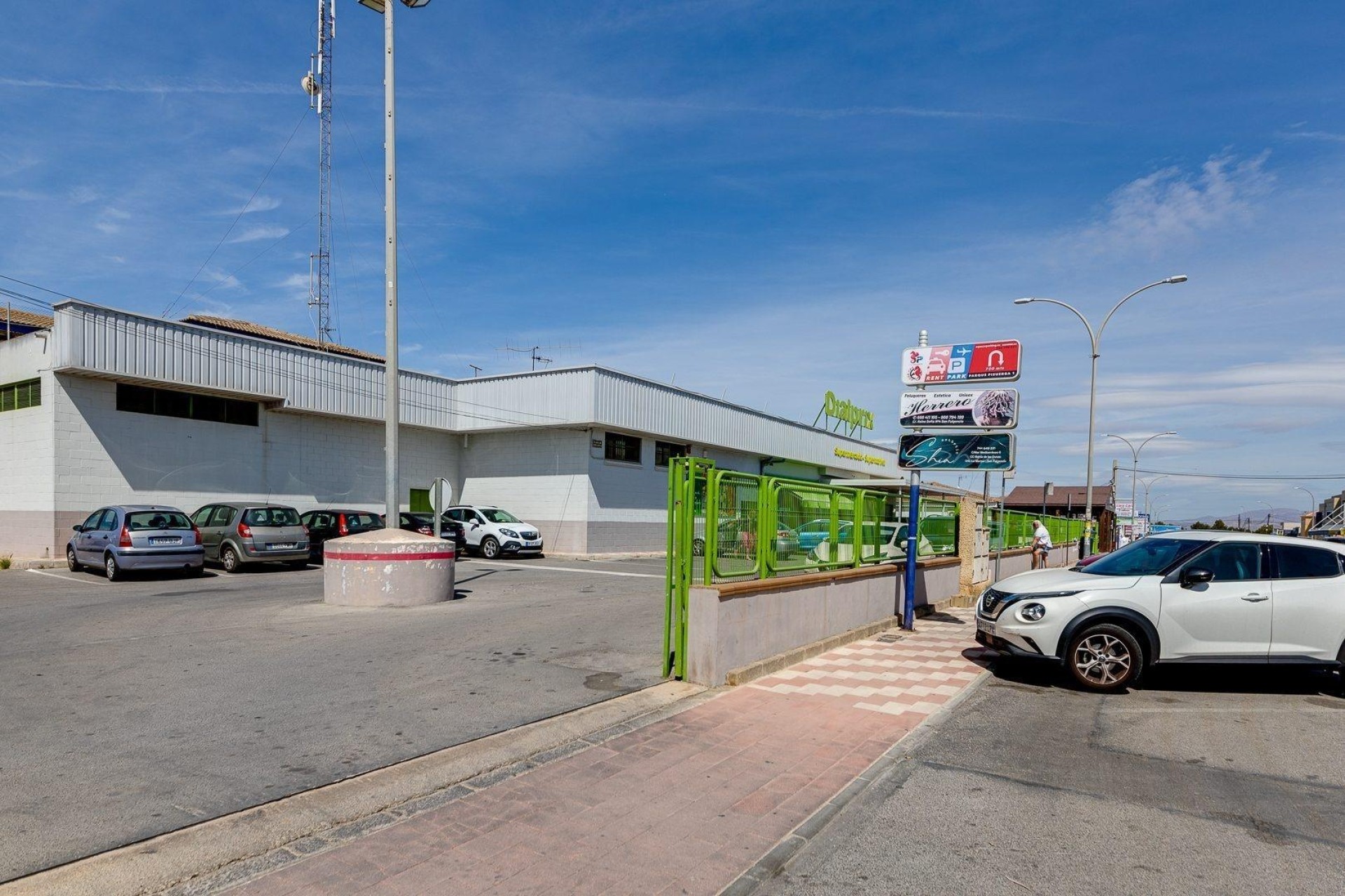 Herverkoop - Rijhuis -
San Fulgencio - La Marina