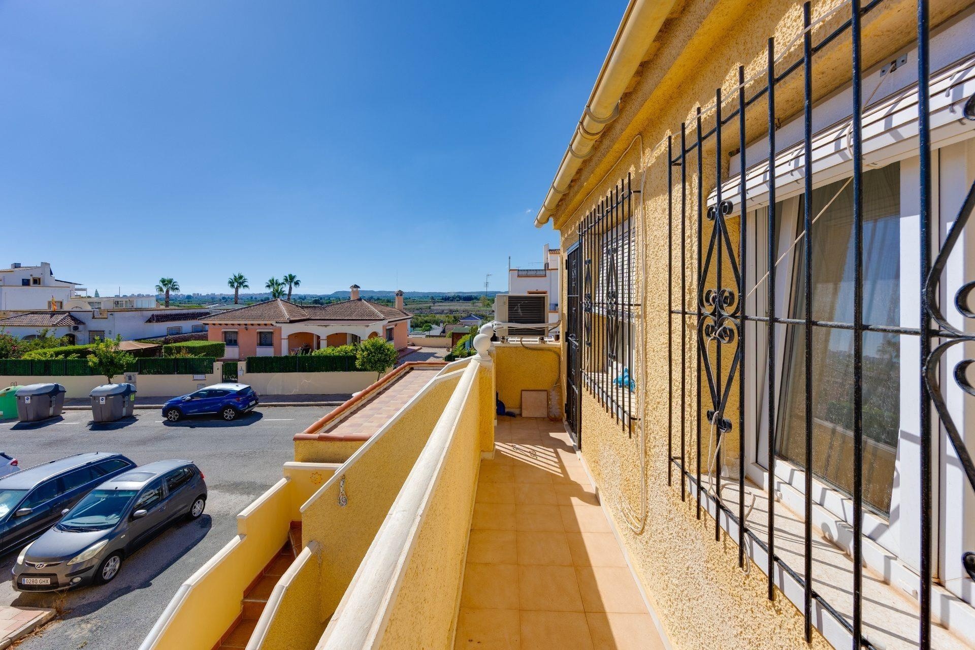 Herverkoop - Rijhuis -
San Fulgencio - La Marina