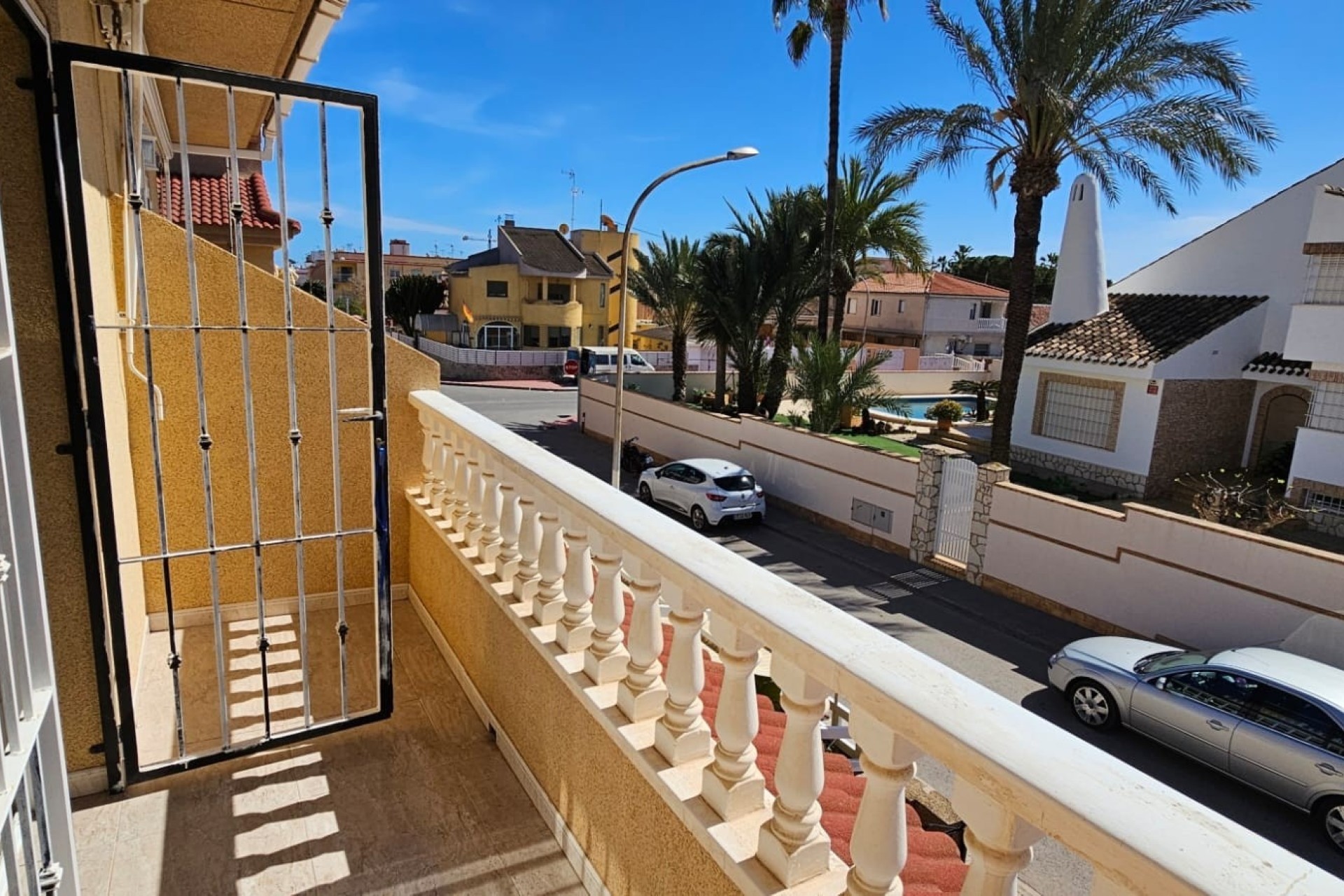 Herverkoop - Rijhuis -
San Javier - Santiago de la Ribera