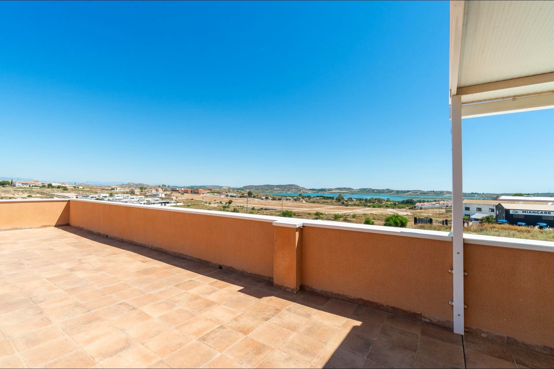 Herverkoop - Rijhuis -
San Miguel de Salinas - Torremendo