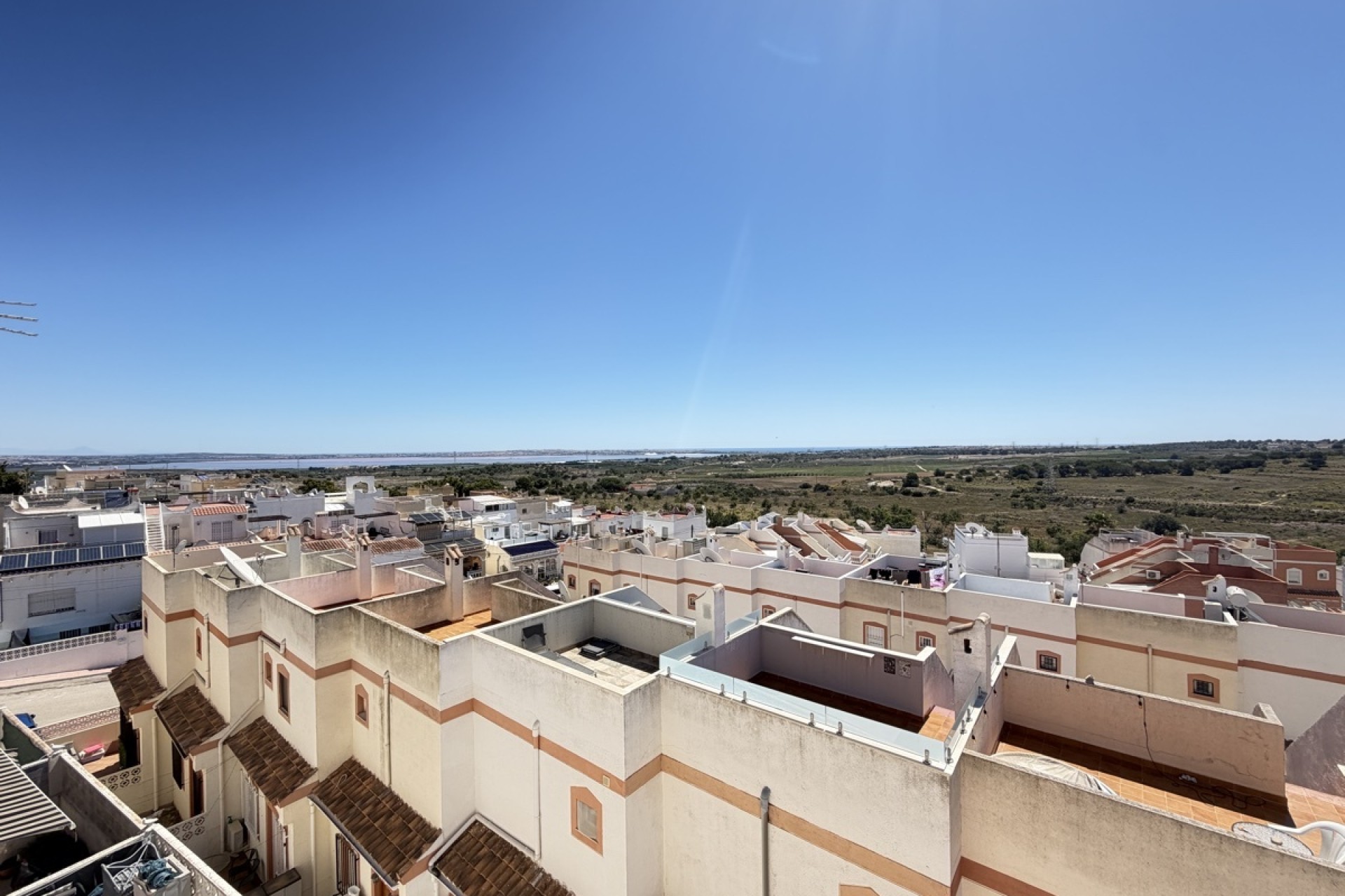 Herverkoop - Rijhuis -
San Miguel de Salinas