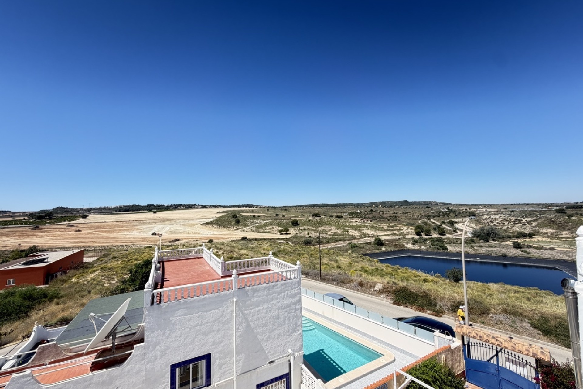 Herverkoop - Rijhuis -
San Miguel de Salinas