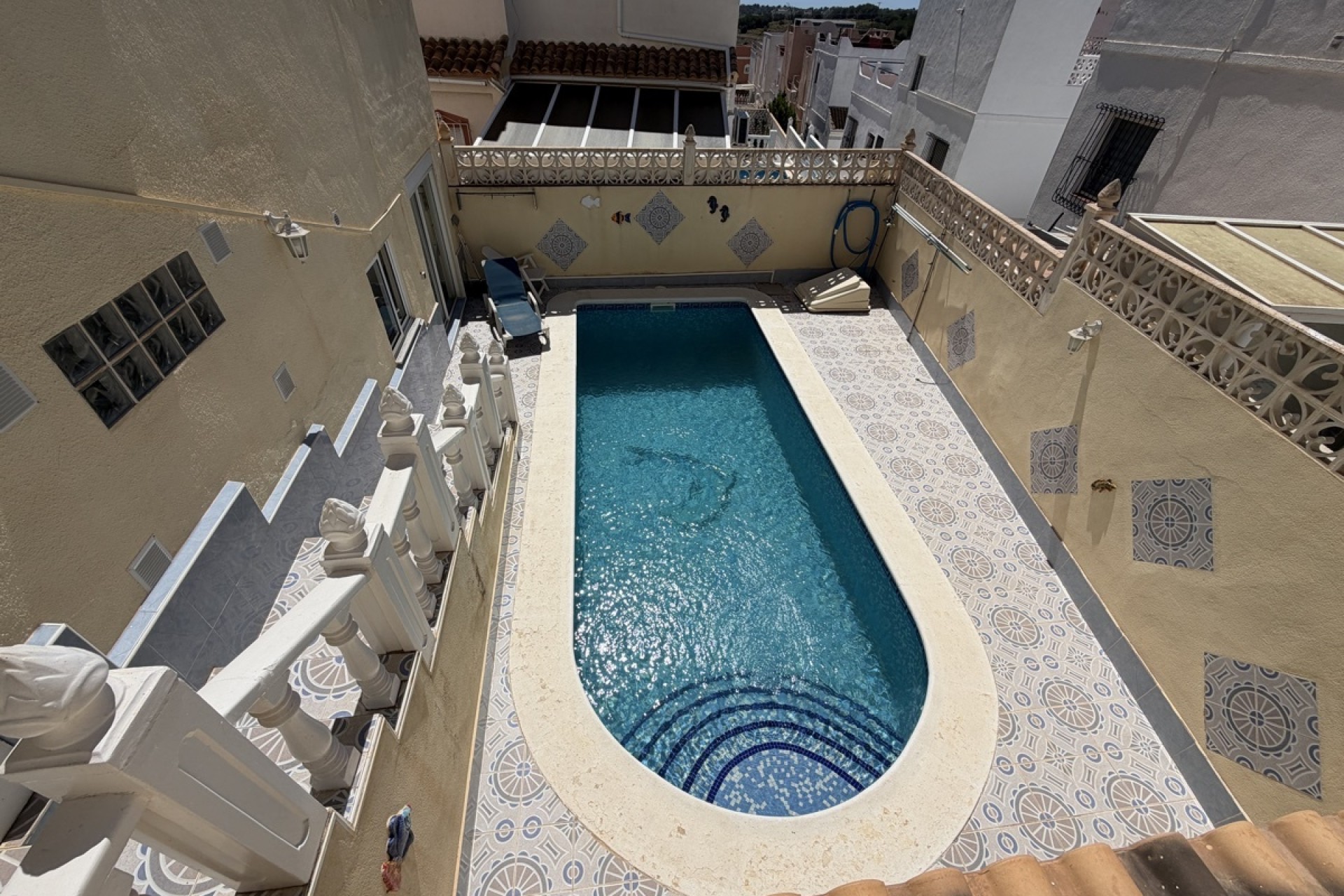 Herverkoop - Rijhuis -
San Miguel de Salinas
