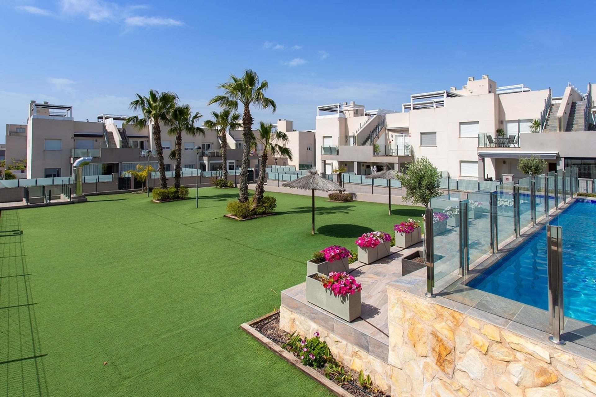 Herverkoop - Rijhuis -
Torrevieja - Aguas Nuevas
