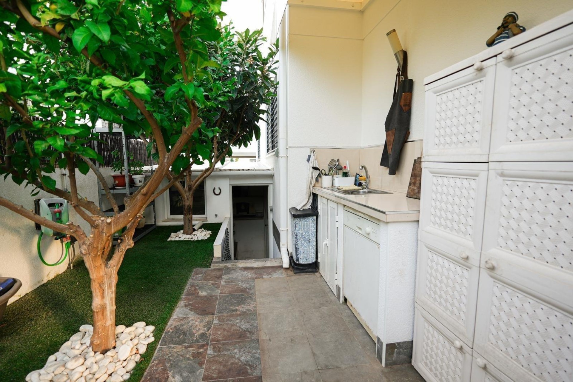 Herverkoop - Rijhuis -
Torrevieja - Aguas Nuevas
