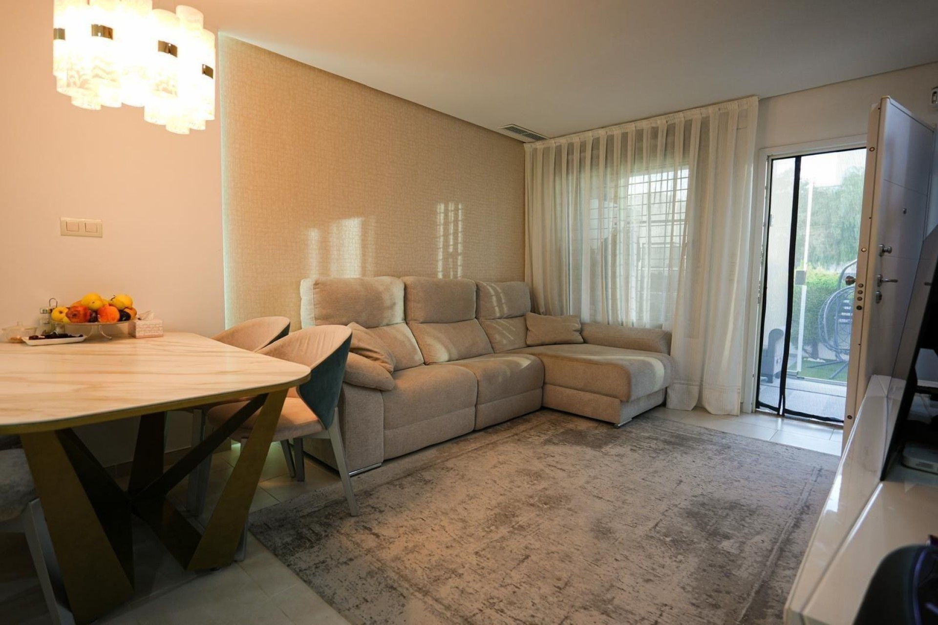 Herverkoop - Rijhuis -
Torrevieja - Aguas Nuevas