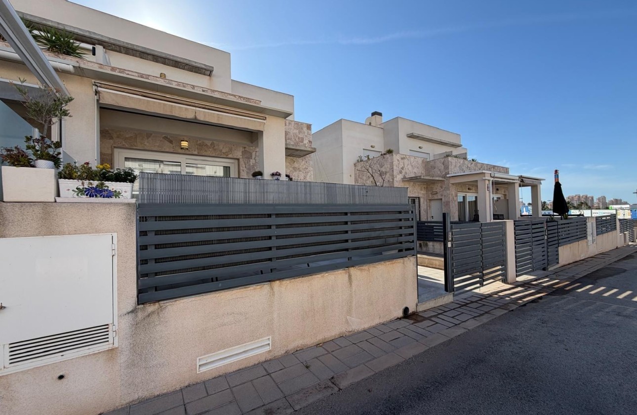 Herverkoop - Rijhuis -
Torrevieja - Aguas Nuevas