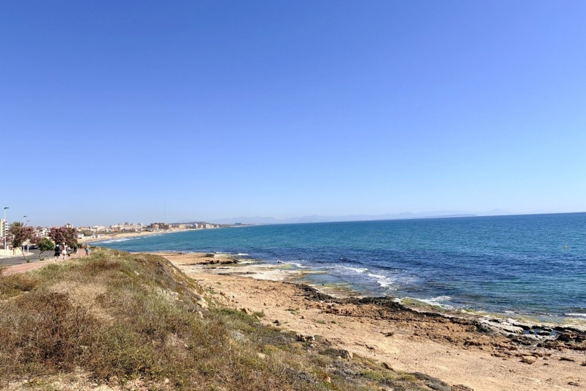Herverkoop - Rijhuis -
Torrevieja - Costa Blanca