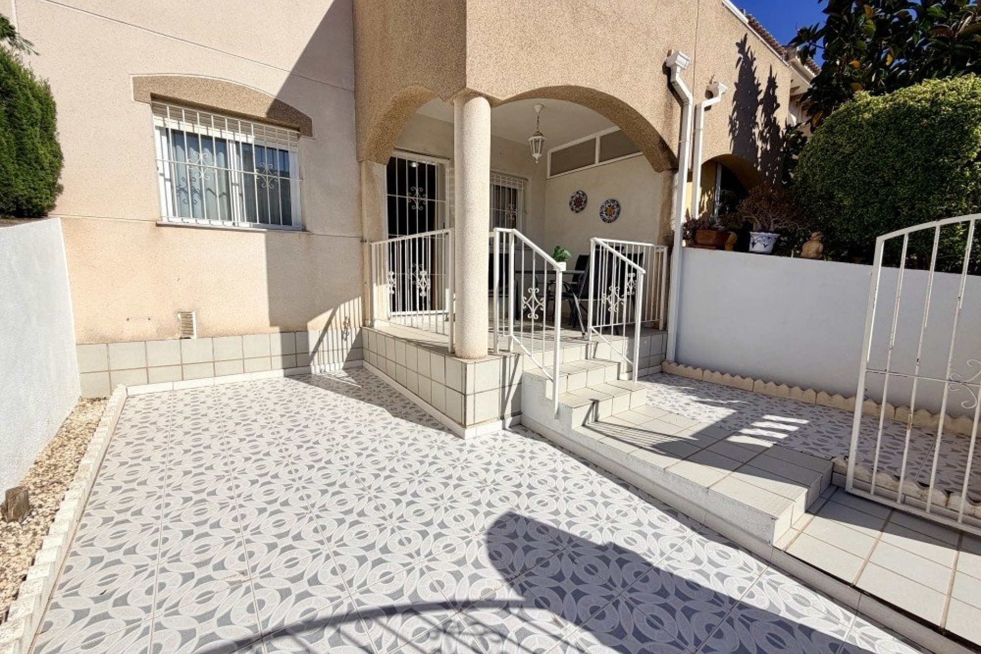 Herverkoop - Rijhuis -
Torrevieja - Costa Blanca
