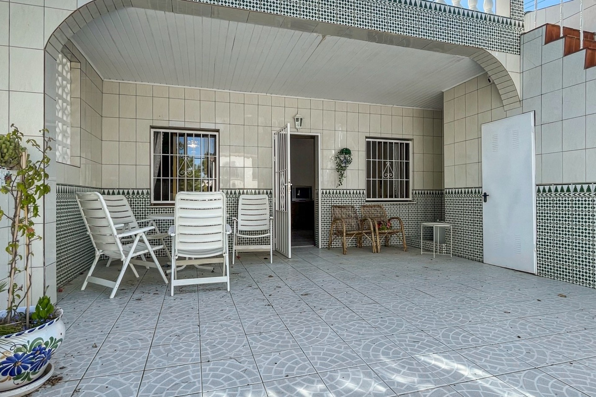 Herverkoop - Rijhuis -
Torrevieja - La Siesta - El Salado -  Torreta