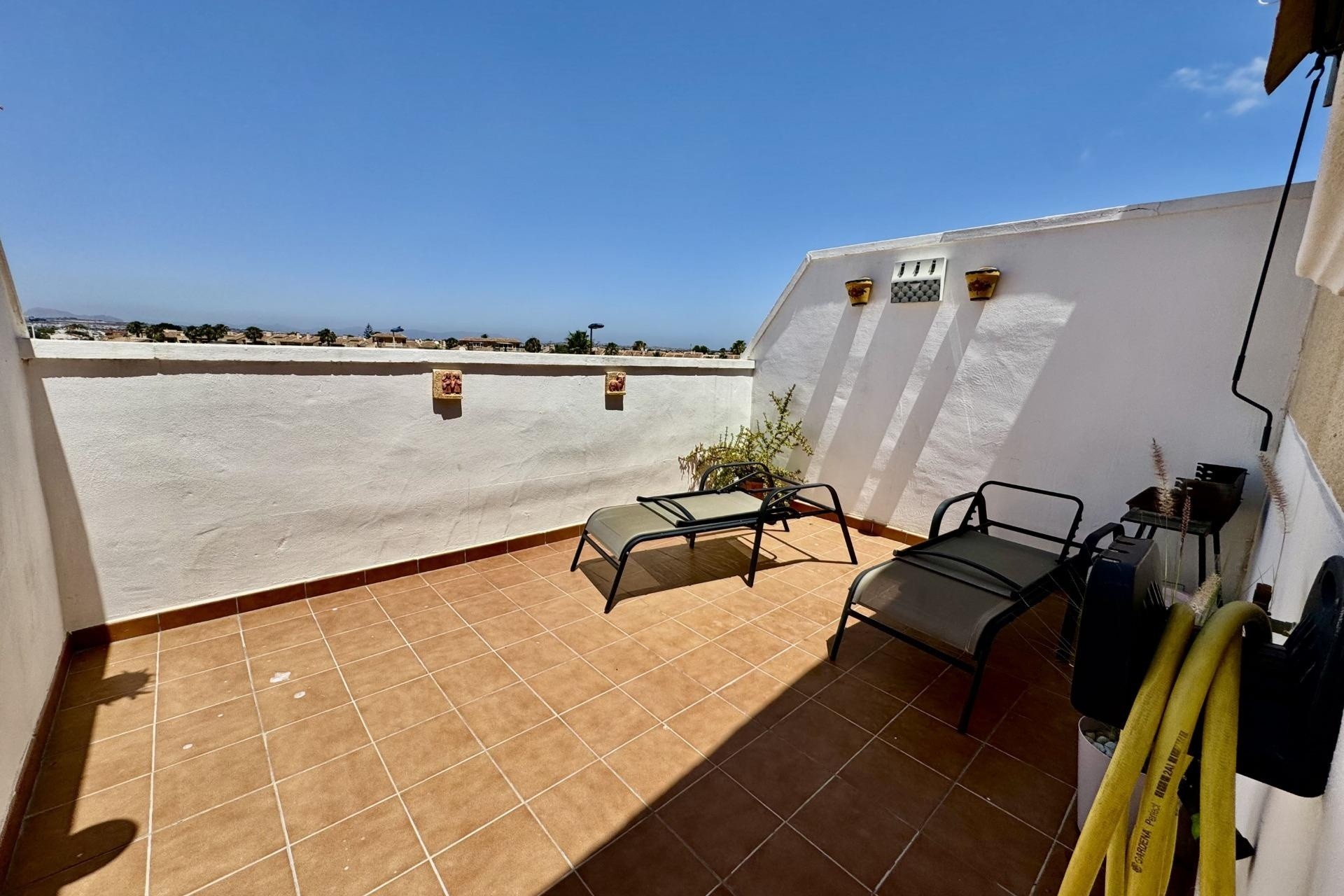 Herverkoop - Rijhuis -
Torrevieja - La Siesta - El Salado - Torreta