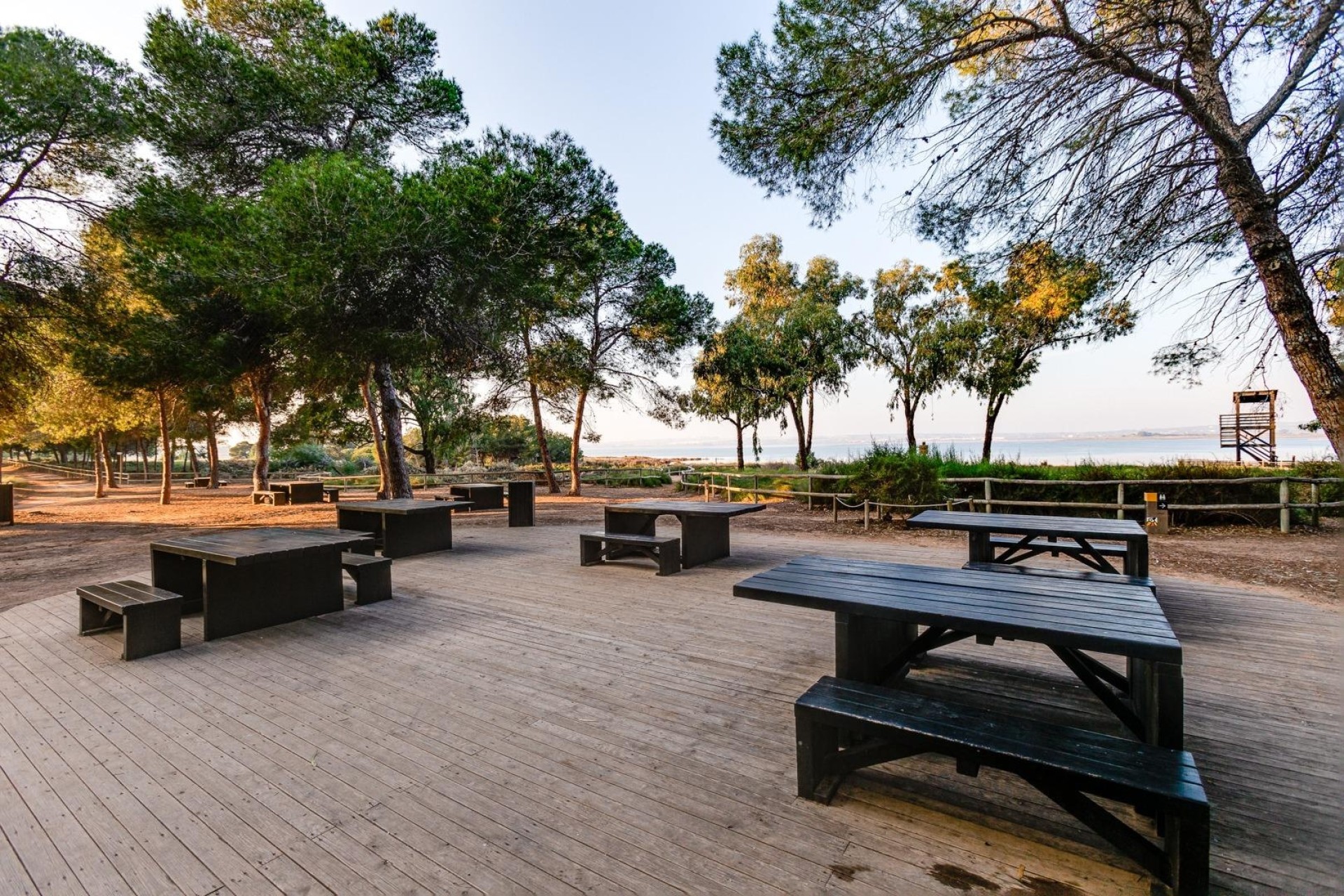 Herverkoop - Rijhuis -
Torrevieja - La Siesta
