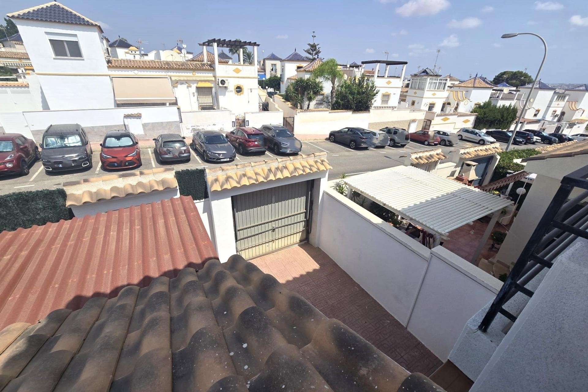 Herverkoop - Rijhuis -
Torrevieja - Los Altos