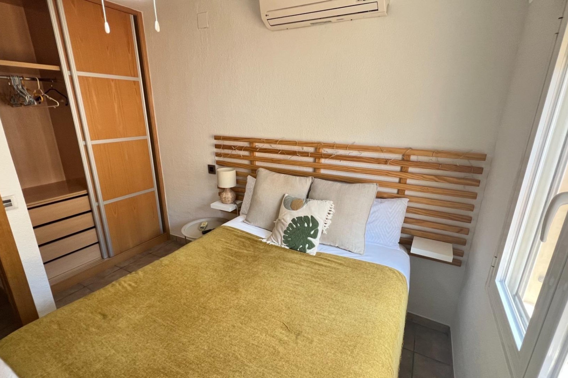Herverkoop - Rijhuis -
Torrevieja - Los Balcones