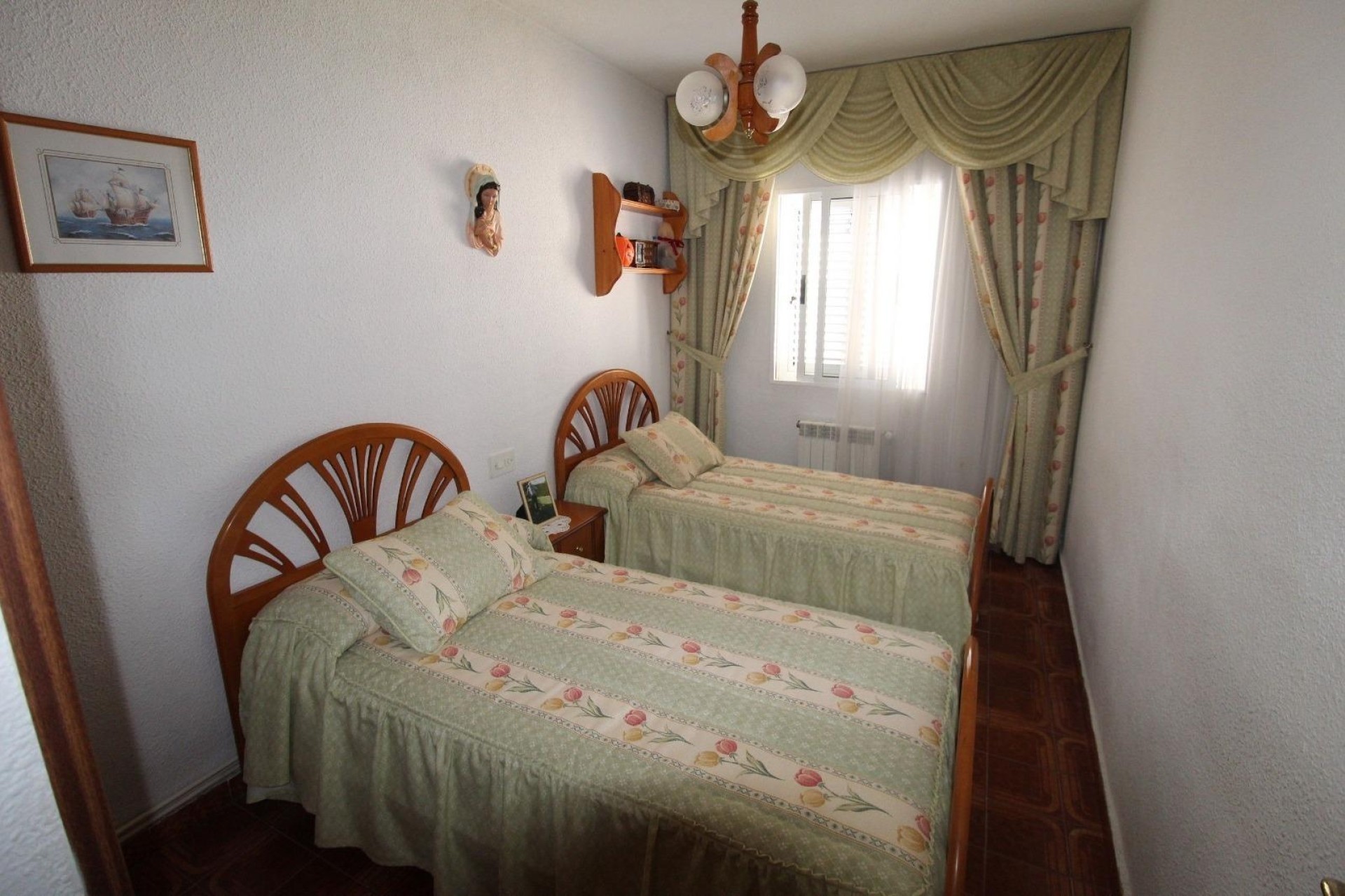 Herverkoop - Rijhuis -
Torrevieja - Los Balcones