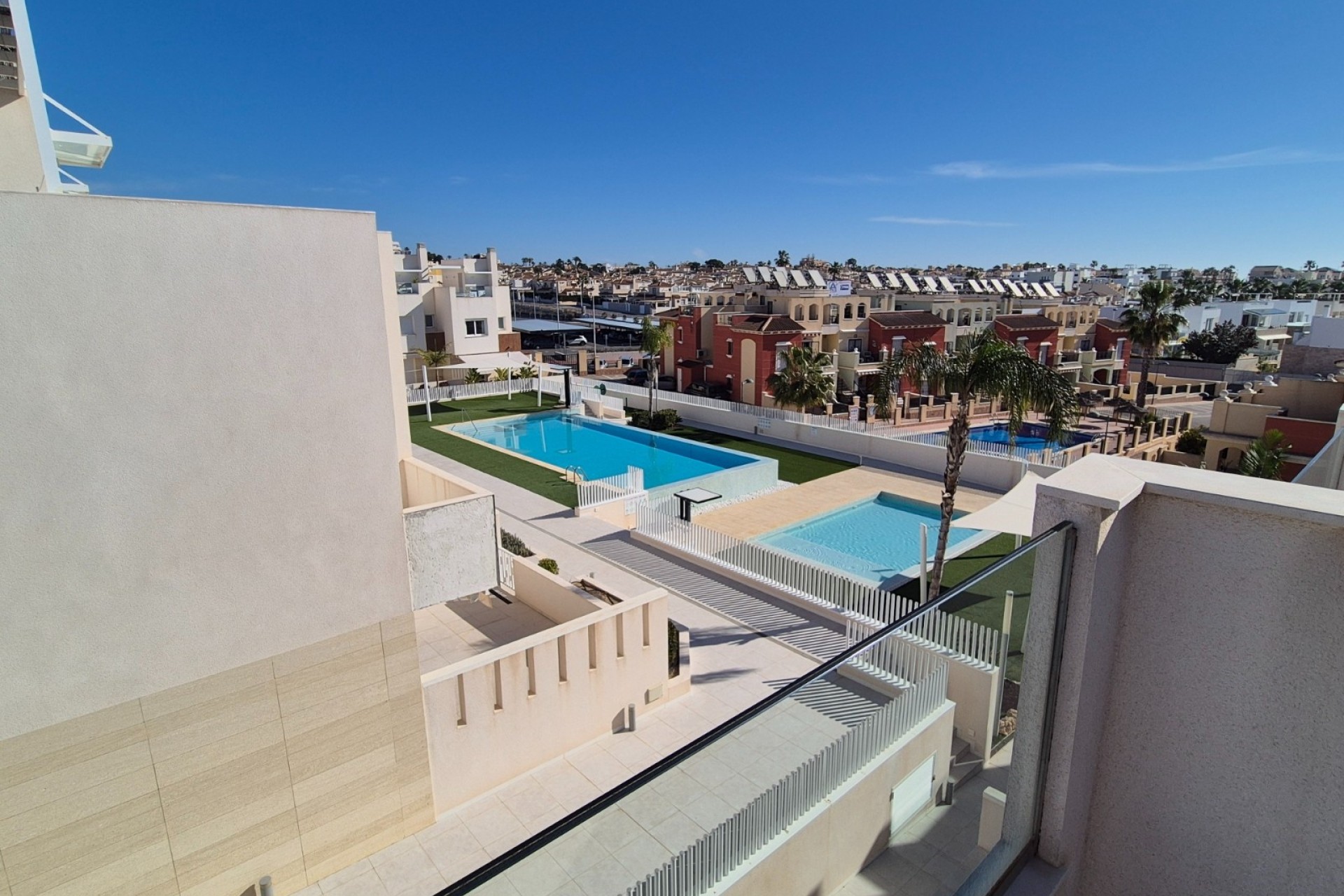 Herverkoop - Rijhuis -
Torrevieja - Nueva Torrevieja