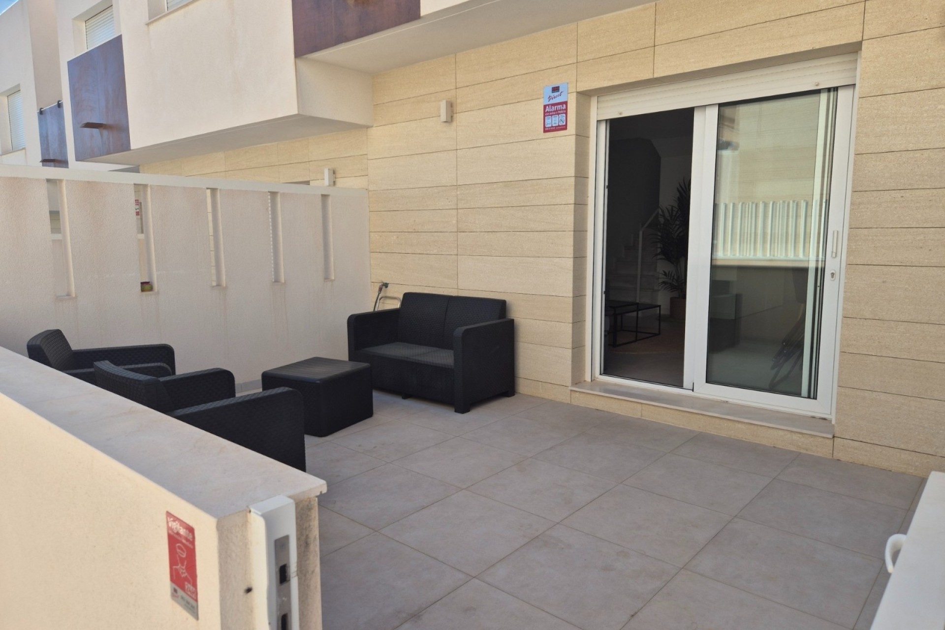 Herverkoop - Rijhuis -
Torrevieja - Nueva Torrevieja