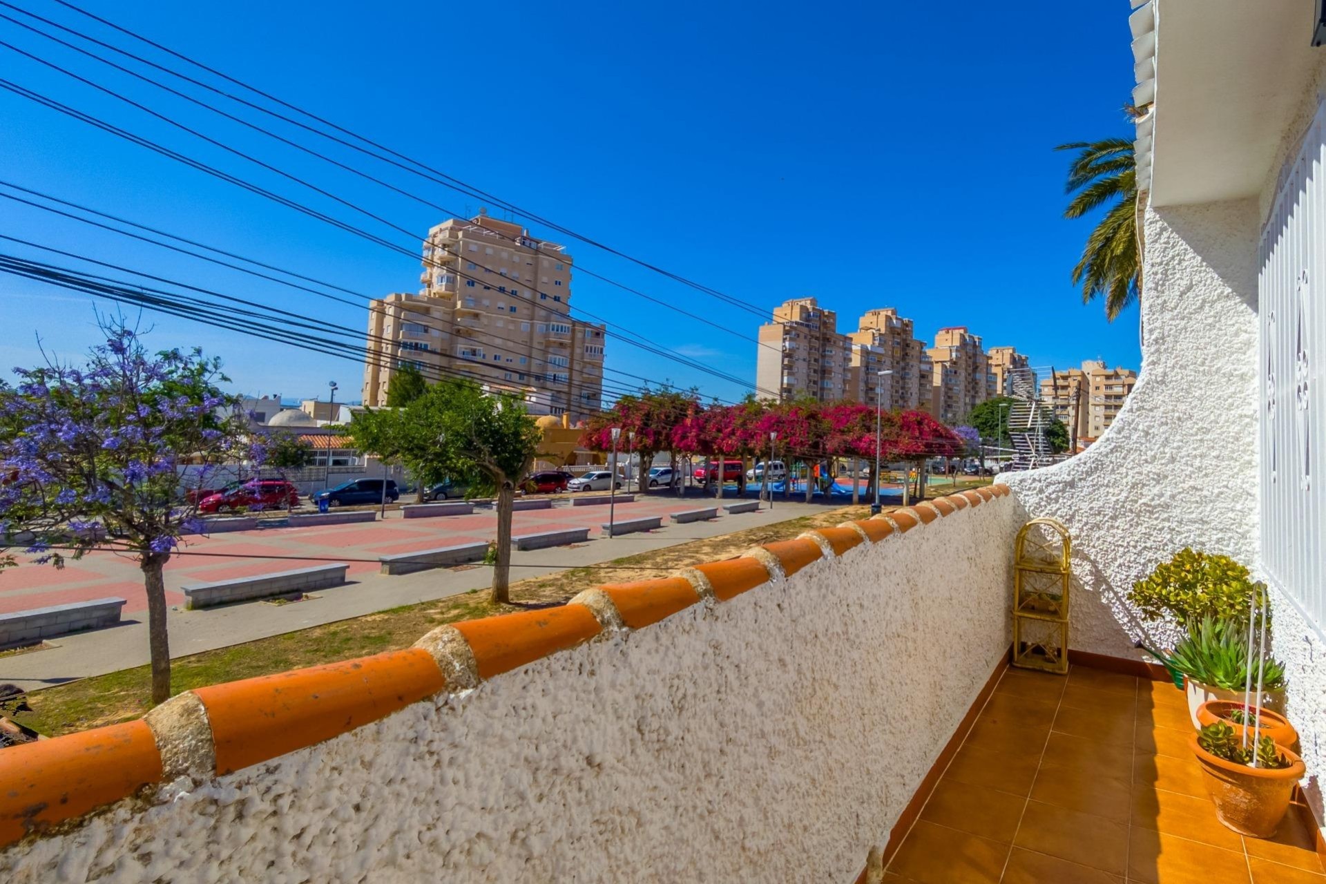 Herverkoop - Rijhuis -
Torrevieja - Nueva Torrevieja