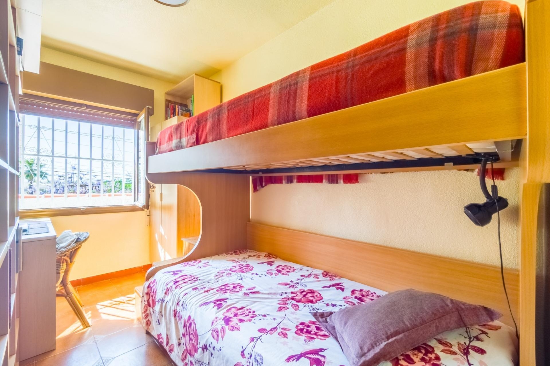 Herverkoop - Rijhuis -
Torrevieja - Nueva Torrevieja