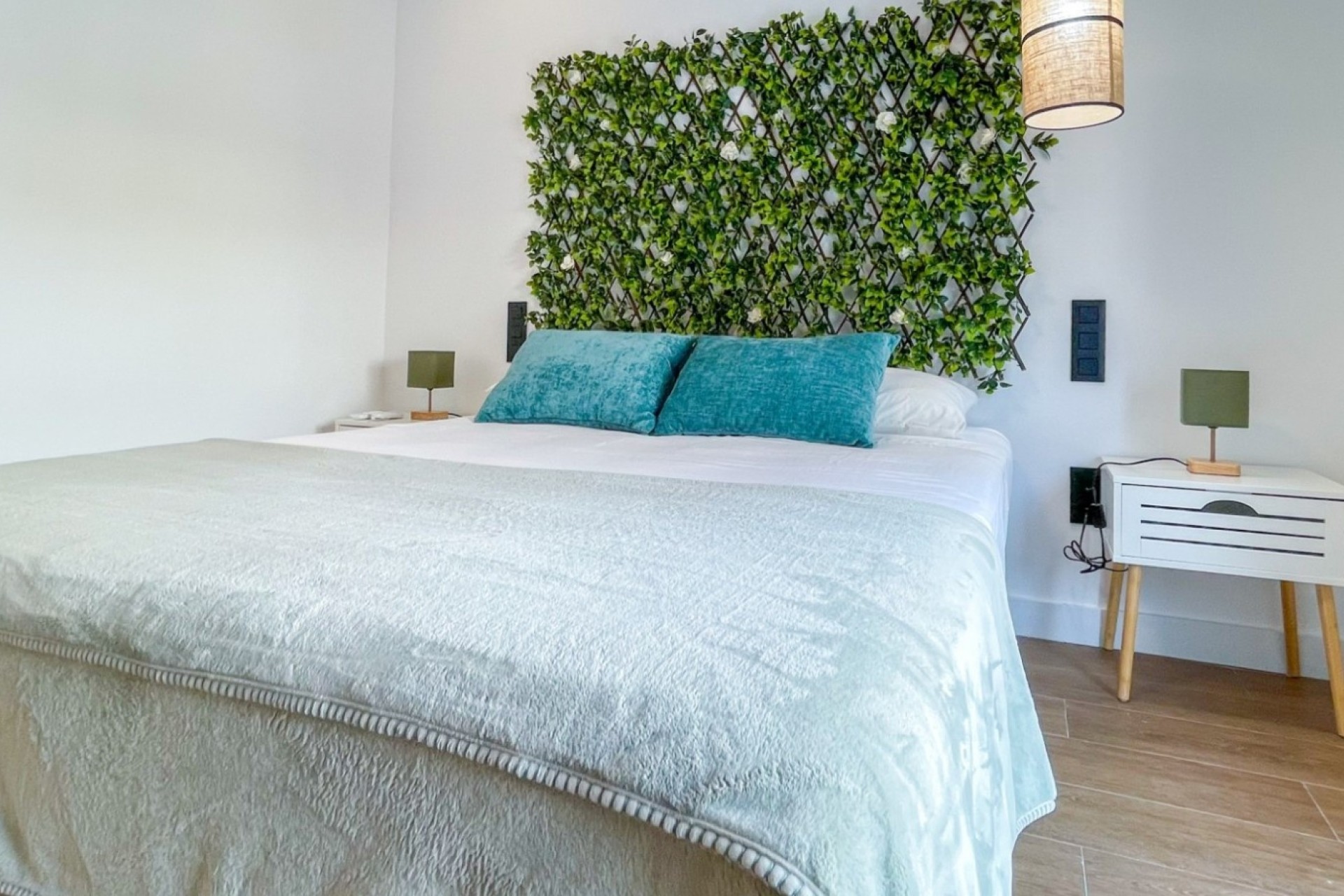 Herverkoop - Rijhuis -
Torrevieja - Nueva Torrevieja