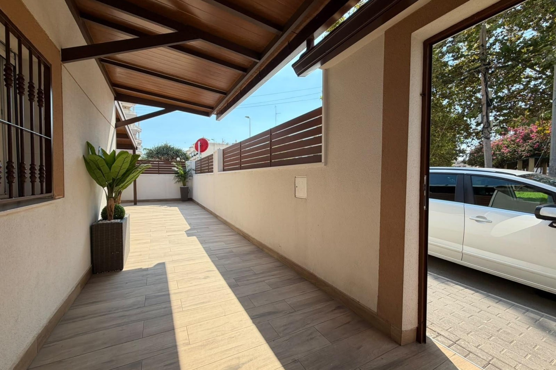 Herverkoop - Rijhuis -
Torrevieja - Nueva Torrevieja