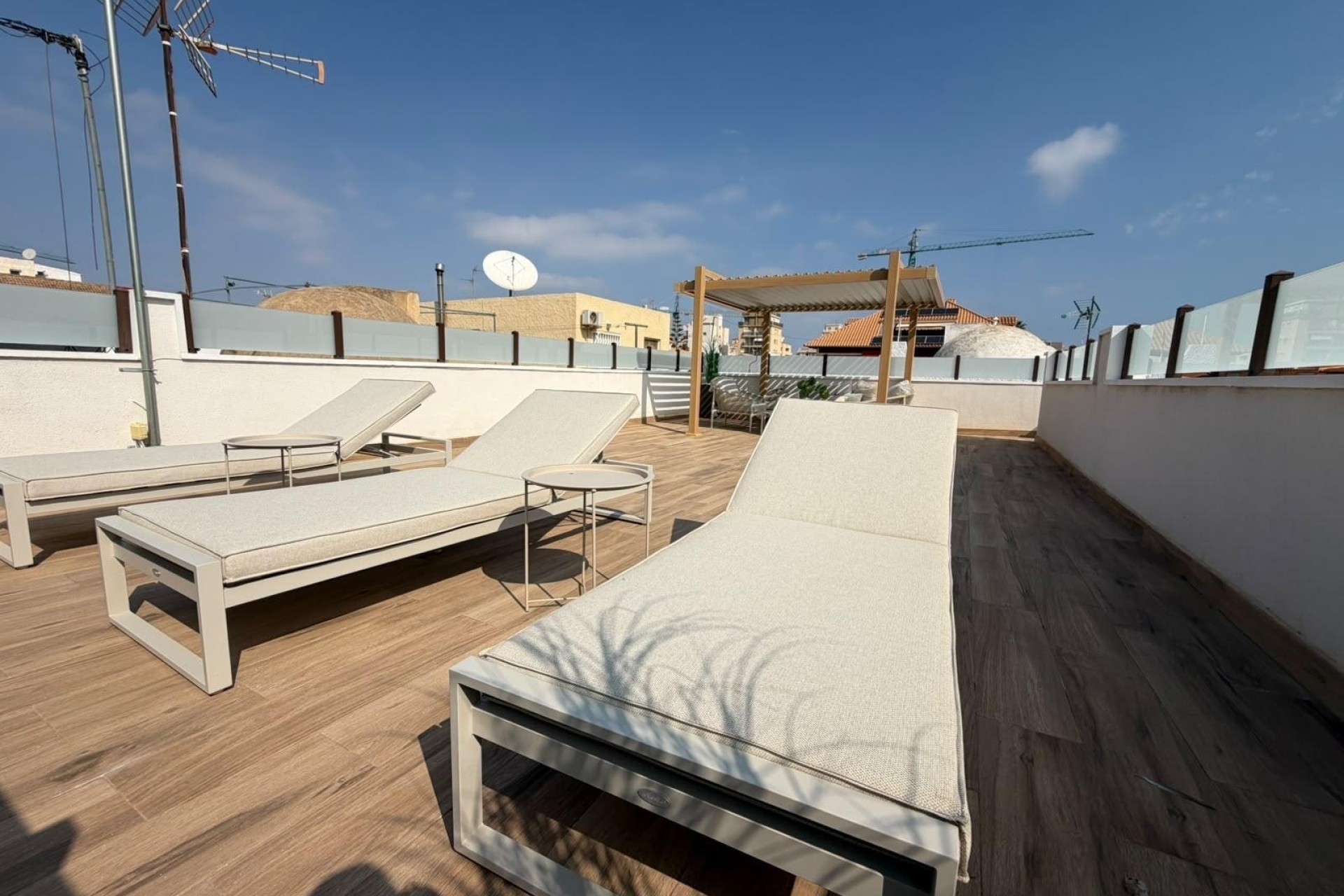 Herverkoop - Rijhuis -
Torrevieja - Nueva Torrevieja