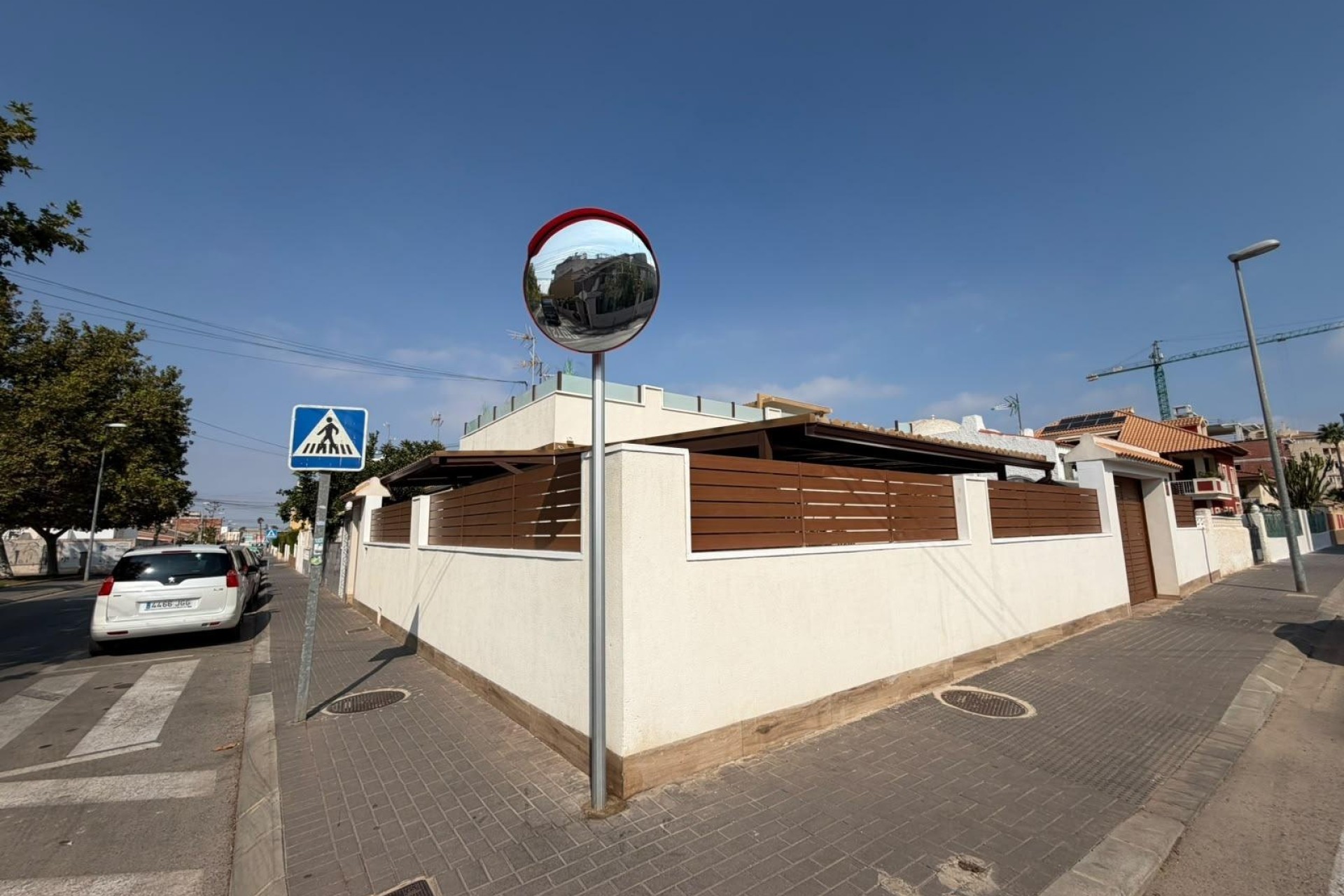 Herverkoop - Rijhuis -
Torrevieja - Nueva Torrevieja