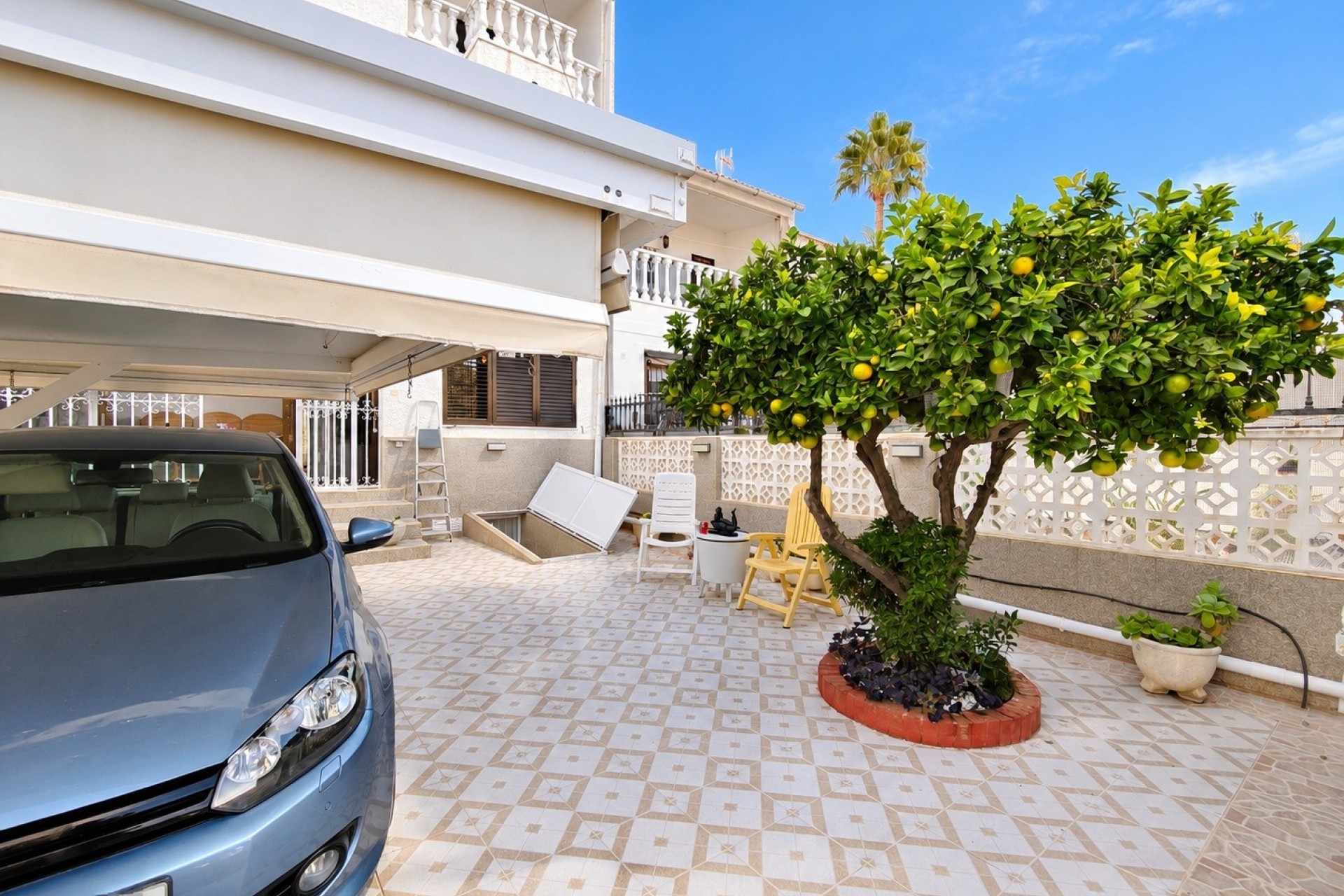 Herverkoop - Rijhuis -
Torrevieja - Nueva Torrevieja