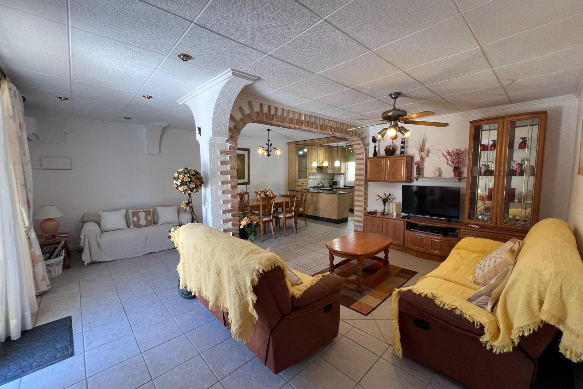 Herverkoop - Rijhuis -
Torrevieja - San Luis