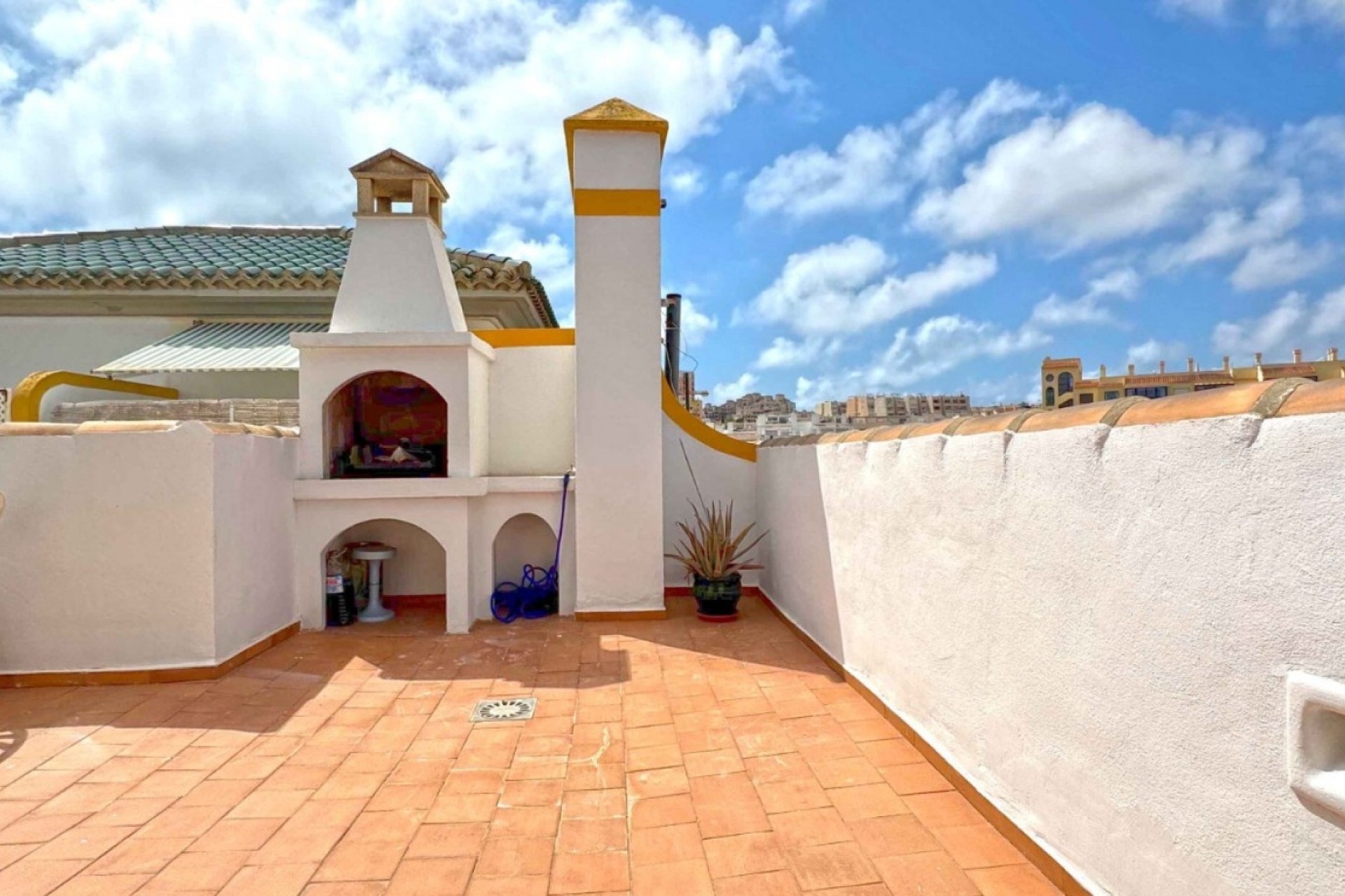 Herverkoop - Rijhuis -
Torrevieja - Torrelamata - La Mata