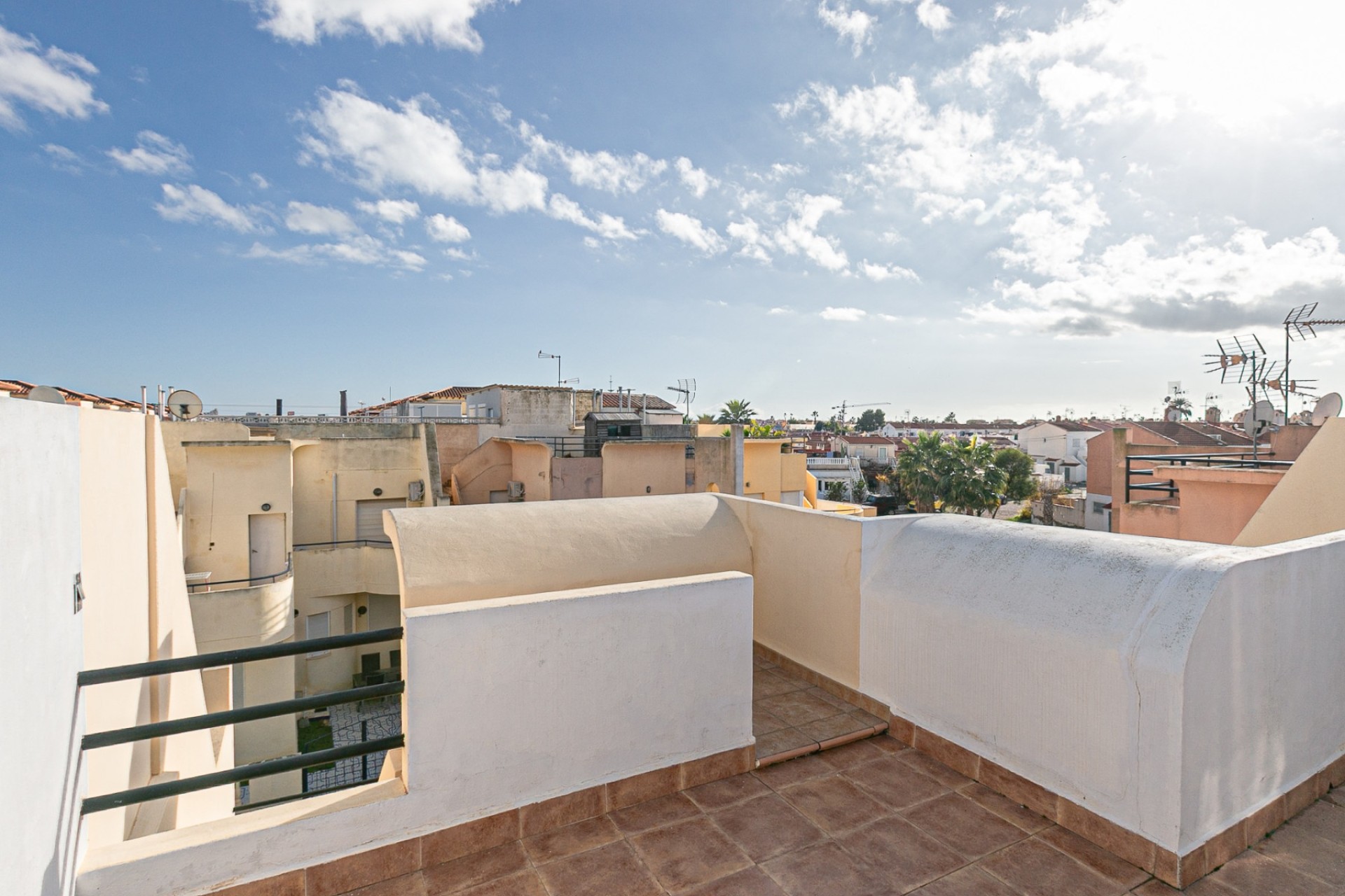 Herverkoop - Rijhuis -
Torrevieja - Torretas