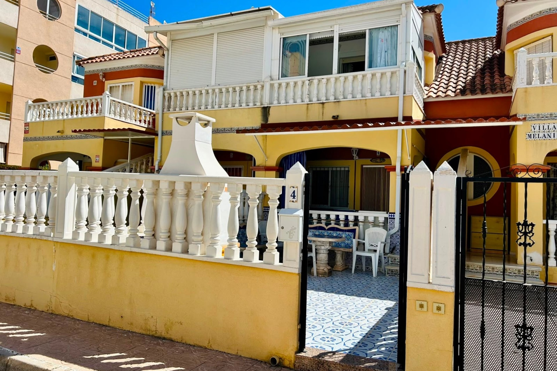 Herverkoop - Rijhuis -
Torrevieja