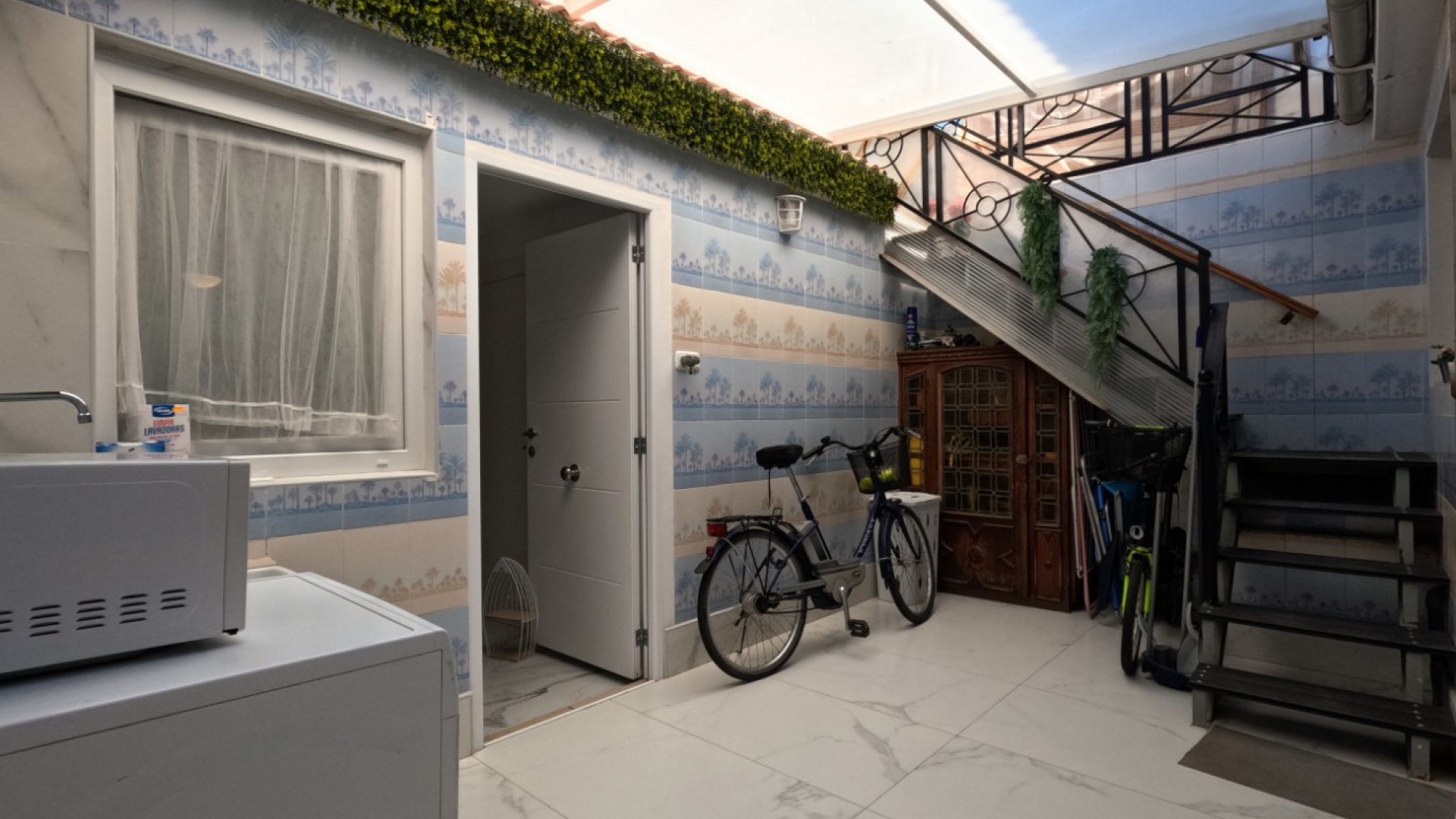 Herverkoop - Rijtjeshuis / Stadswoning -
Torrevieja - El Acequión - Los Náufragos