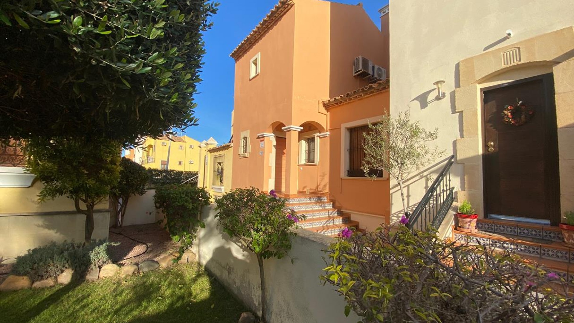 Herverkoop - Stadswoning -
Algorfa - Algorfa (La Finca Golf)